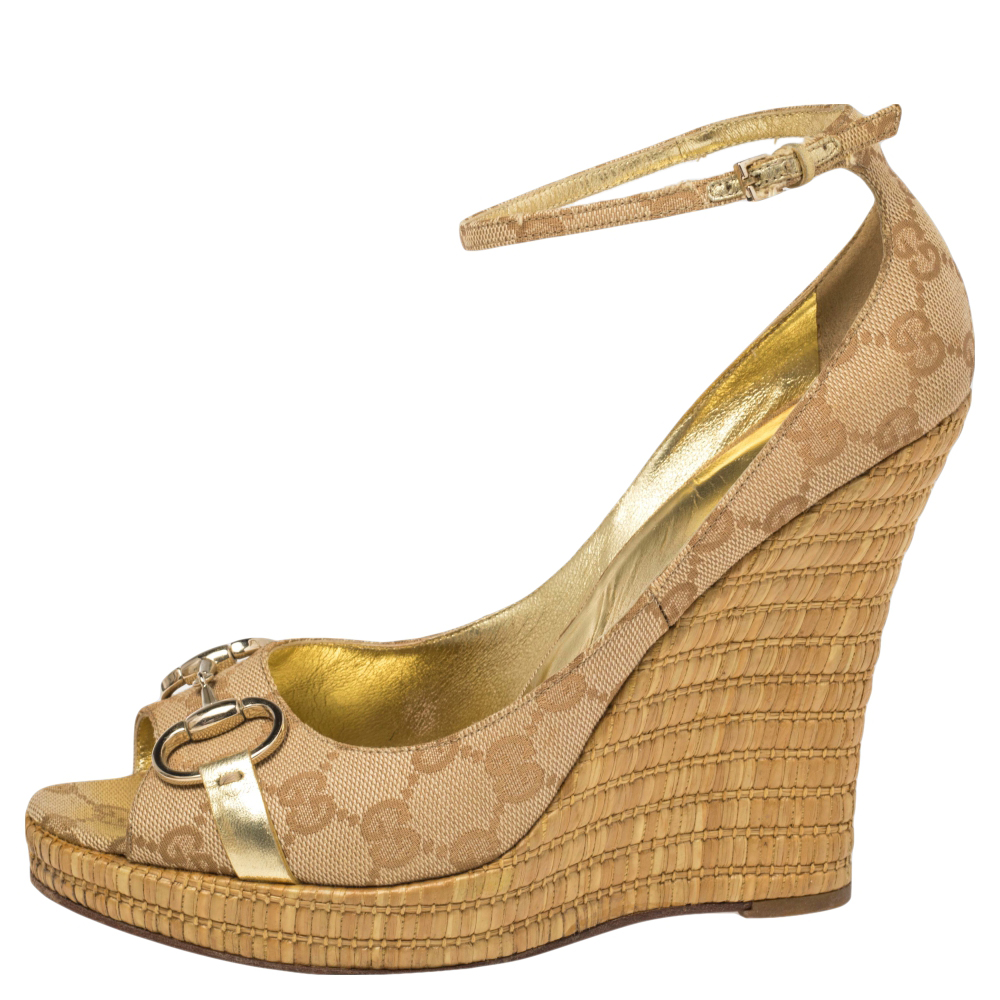 

Gucci Beige GG Canvas Horsebit Open Toe Ankle Strap Platform Wedges Pumps Size