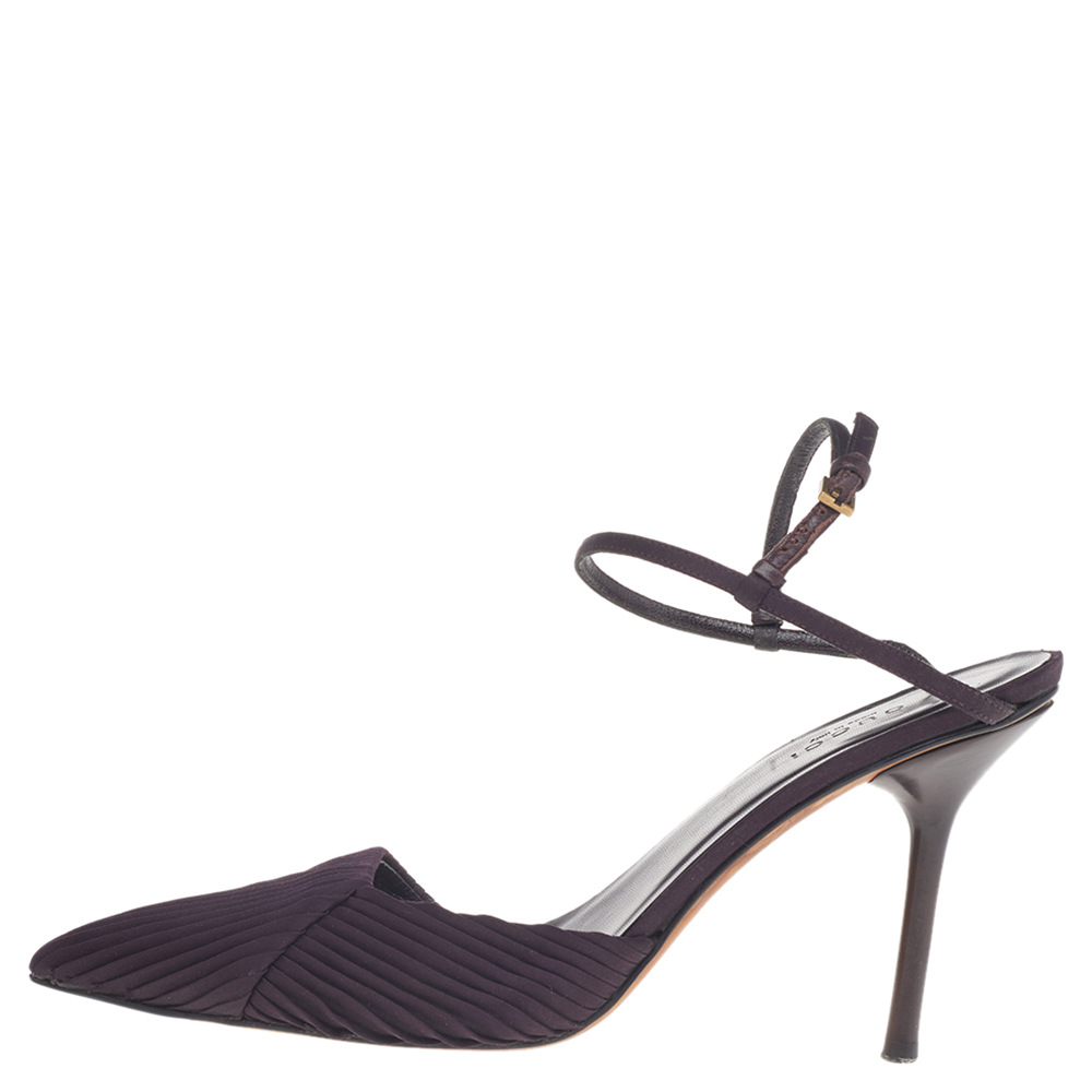 

Gucci Purple Pleated Fabric Pointed Toe Ankle Strap Sandals Size