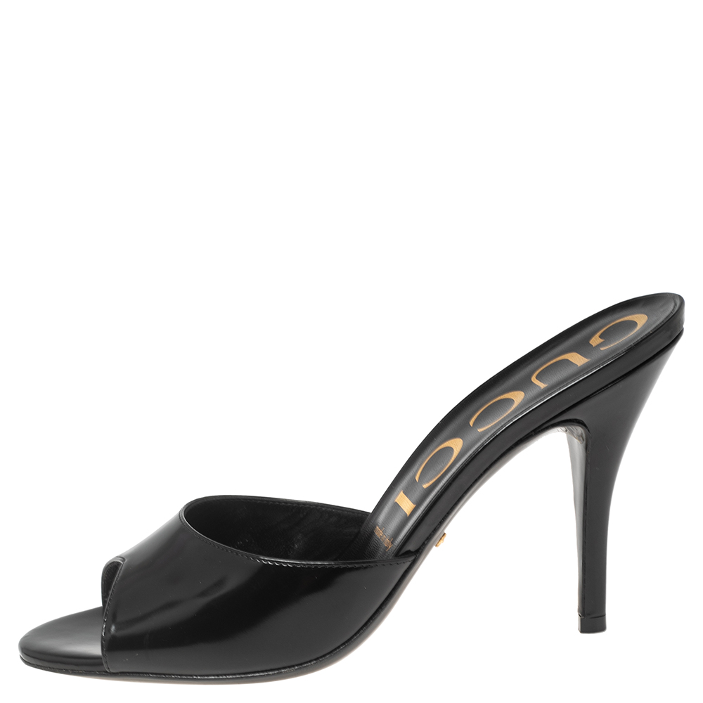 

Gucci Black Patent Leather Slide Sandals Size