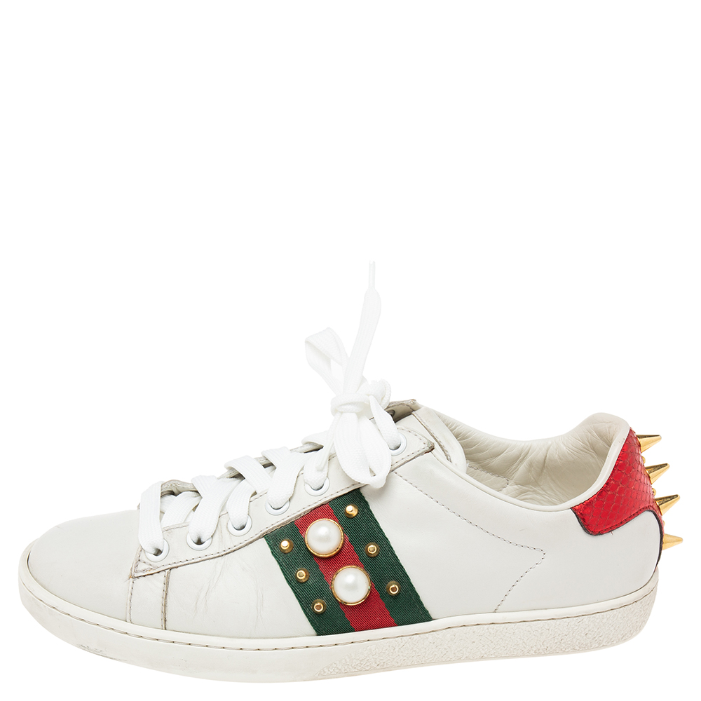 

Gucci White Leather Ace Studded Lace Up Sneakers Size