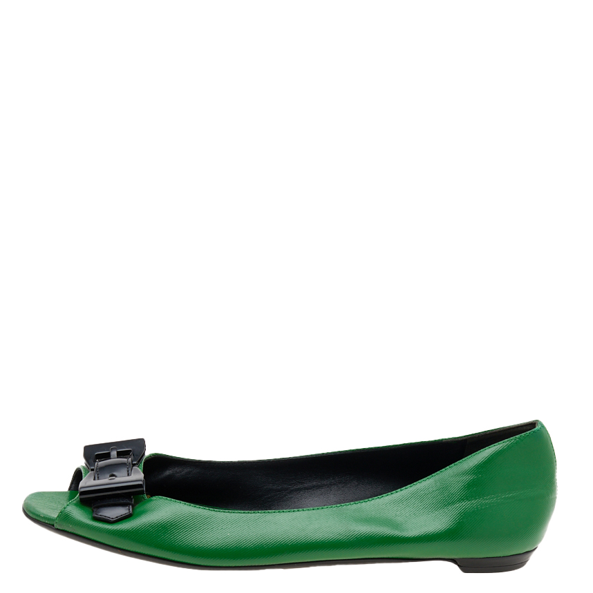 

Gucci Green Leather Buckle Detail Open Toe Ballet Flats Size