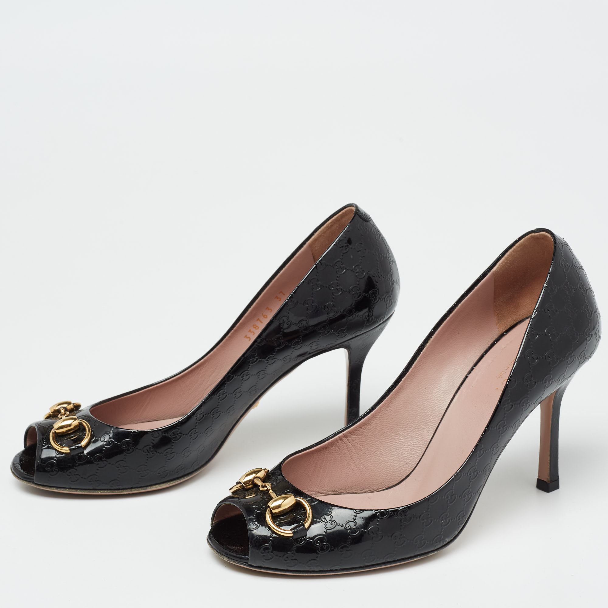 

Gucci Black Guccissima Patent Leather Horsebit Peep-Toe Pumps Size