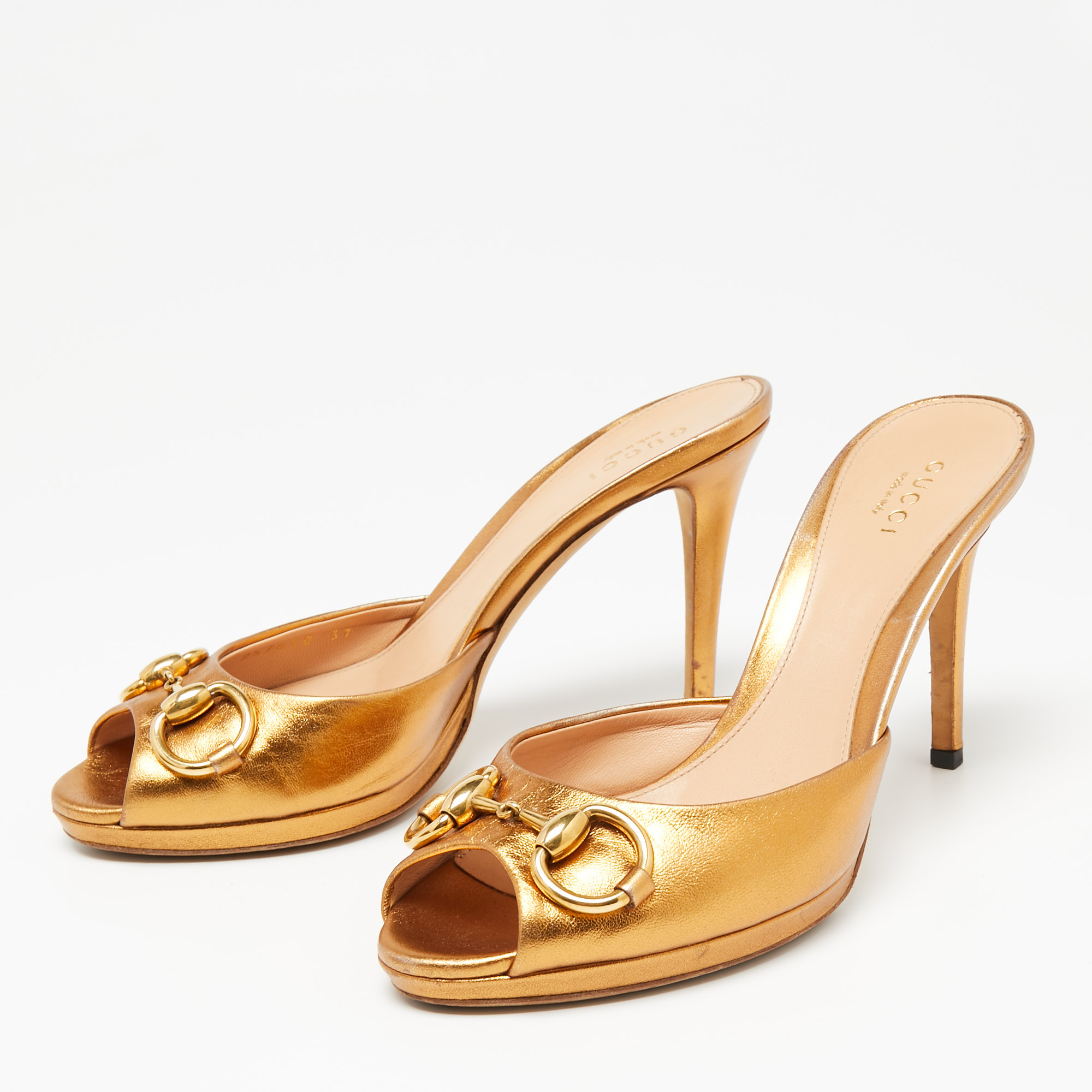 

Gucci Metallic Gold Leather Horsebit Peep Toe Slide Sandals Size