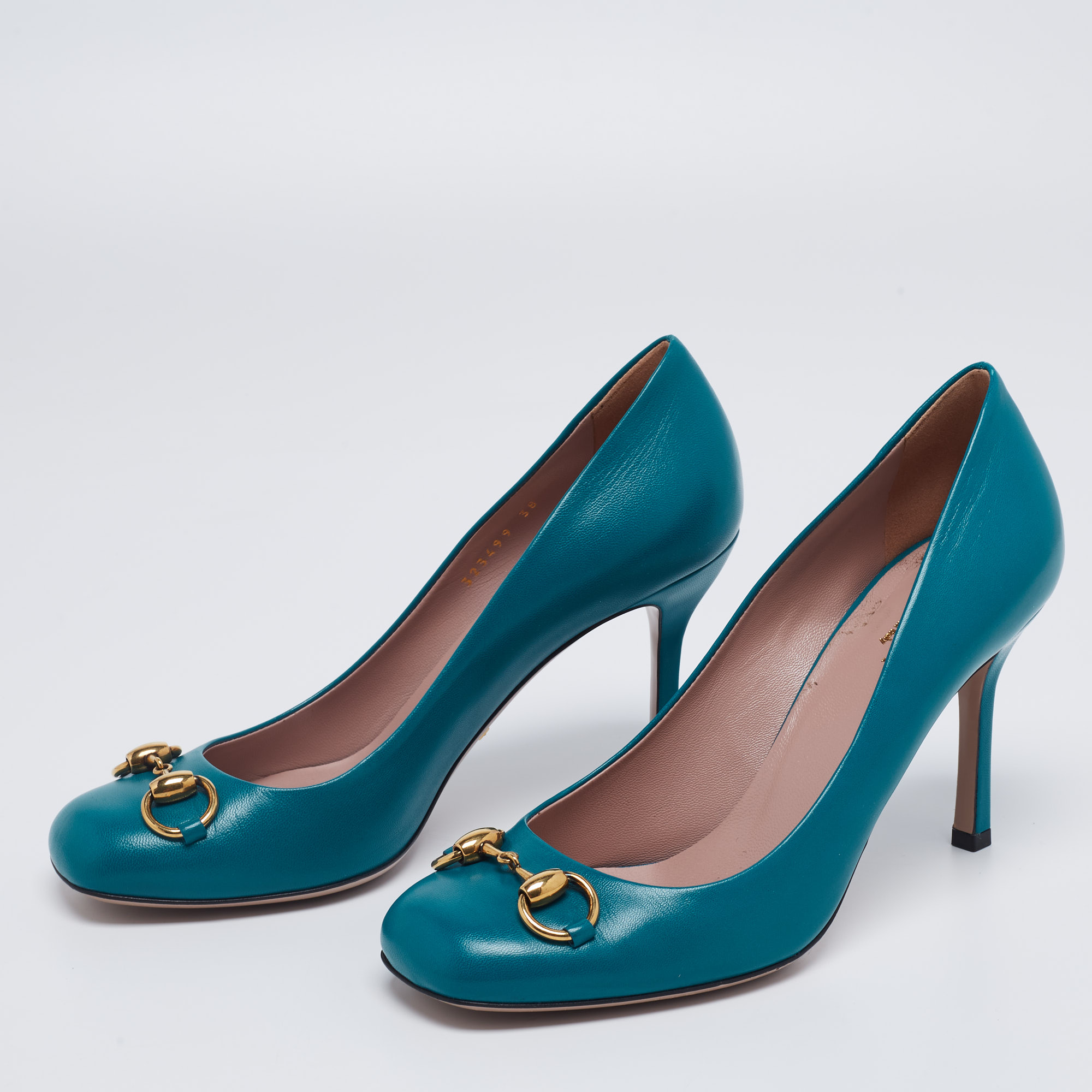 

Gucci Blue Leather Jolene Horsebit Pumps Size