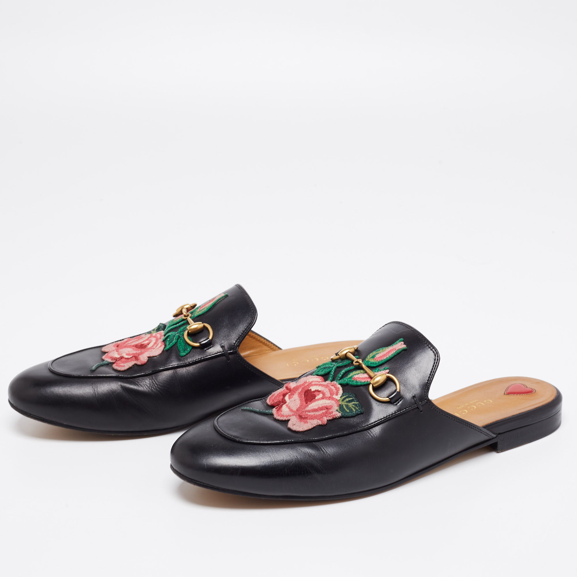

Gucci Black Floral Embroidered Leather Princetown Mules Size