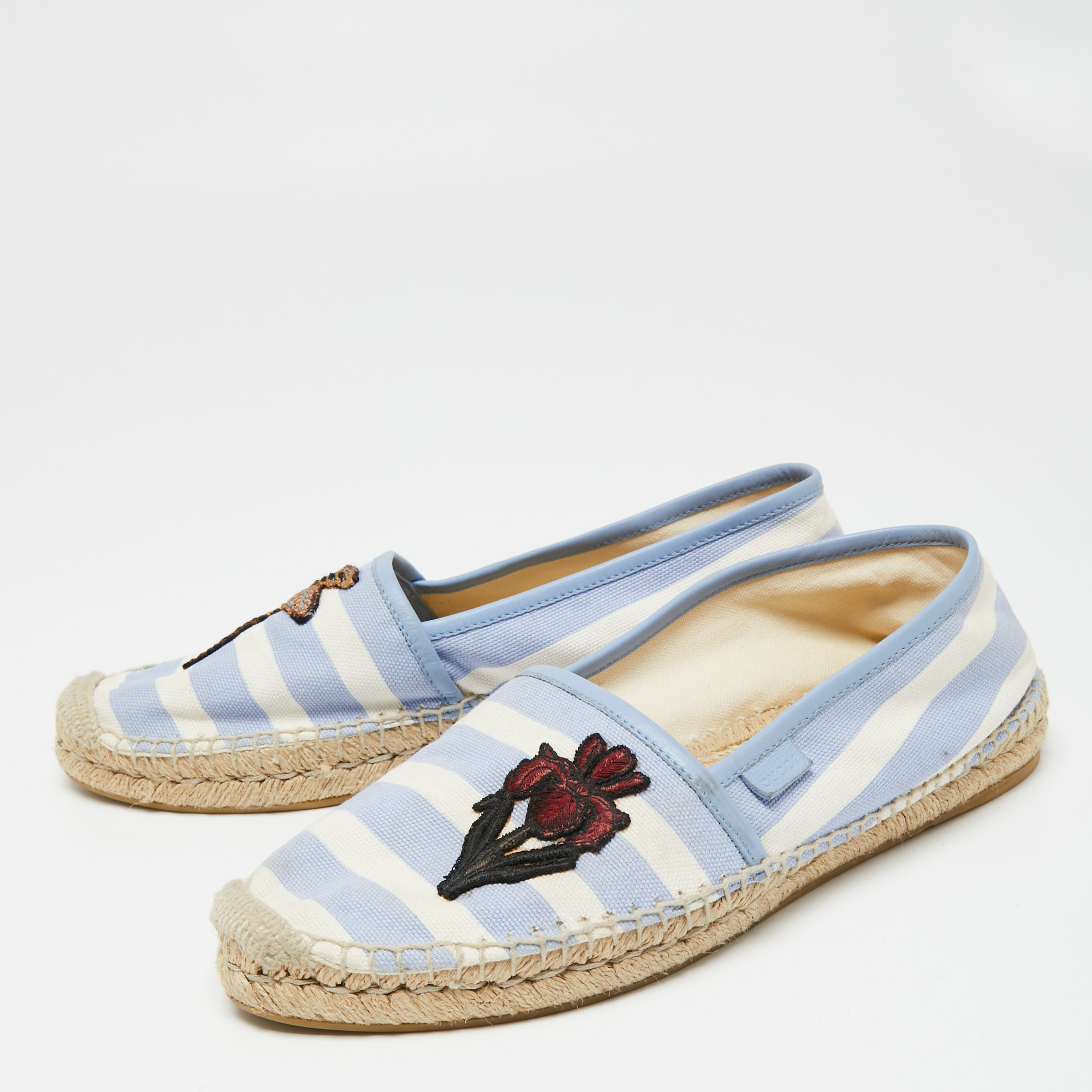 

Gucci Blue/White Striped Canvas Embroidered Flat Espadrilles Size