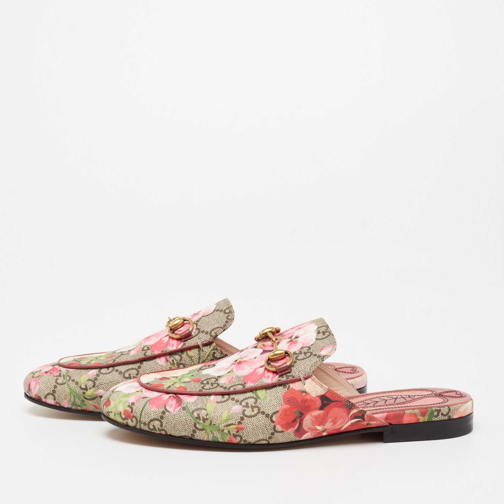 

Gucci Beige GG Supreme Blooms Printed Canvas Horsebit Princetown Mules Size