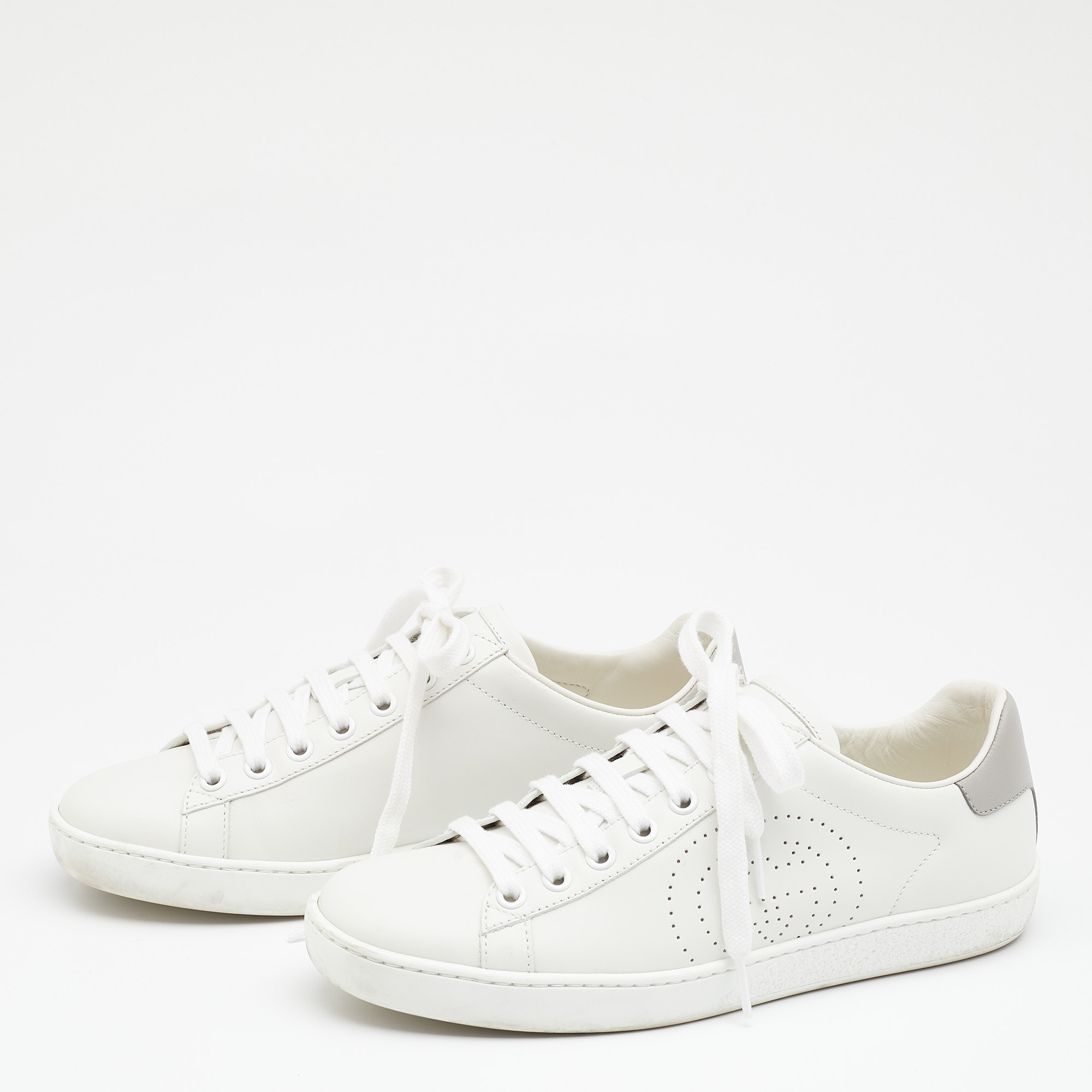 

Gucci White Leather Low Top Sneakers Size
