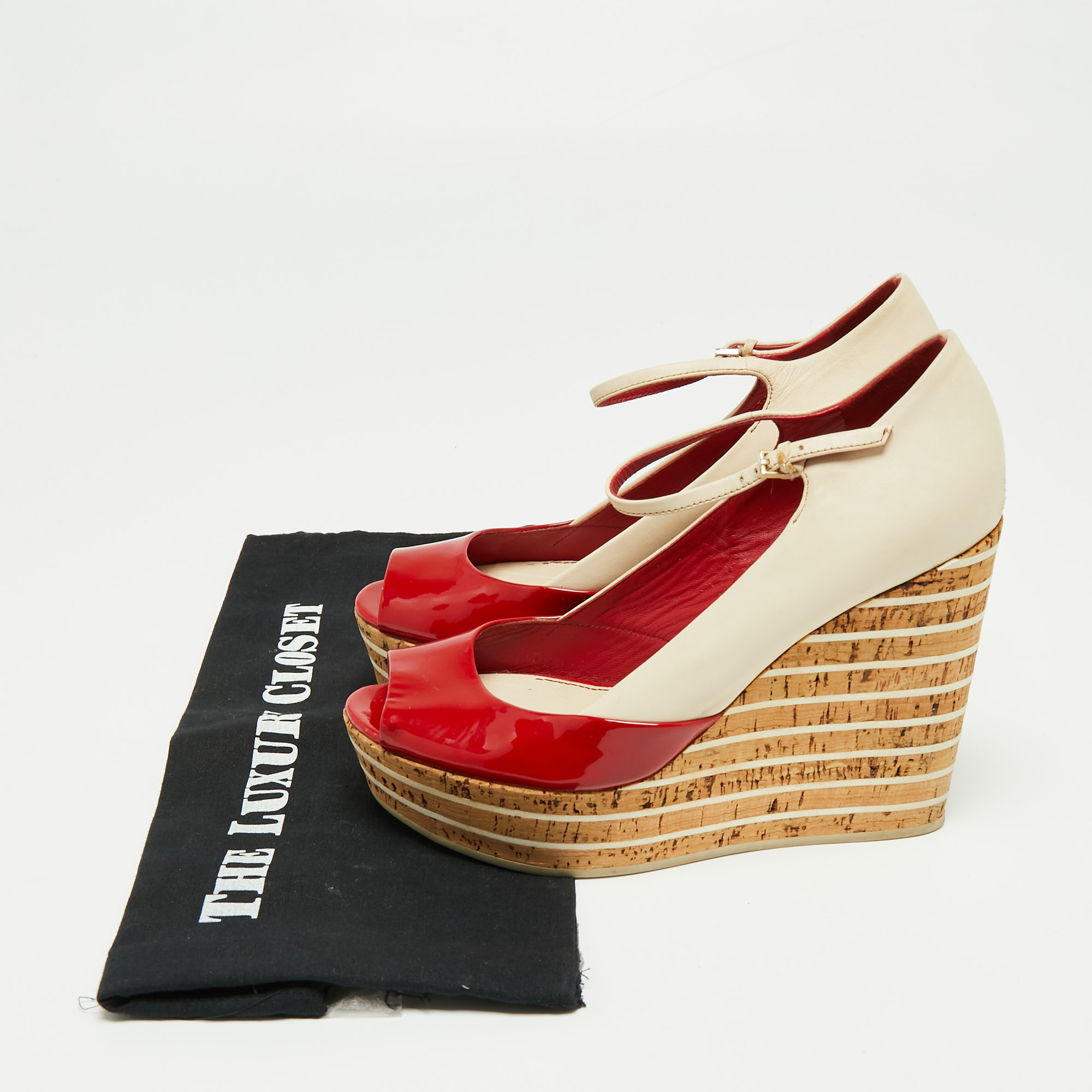 Gucci Red/Cream Patent Leather Colorblock Platform Wedge Mary Jane Peep Toe Pumps Size 38 
