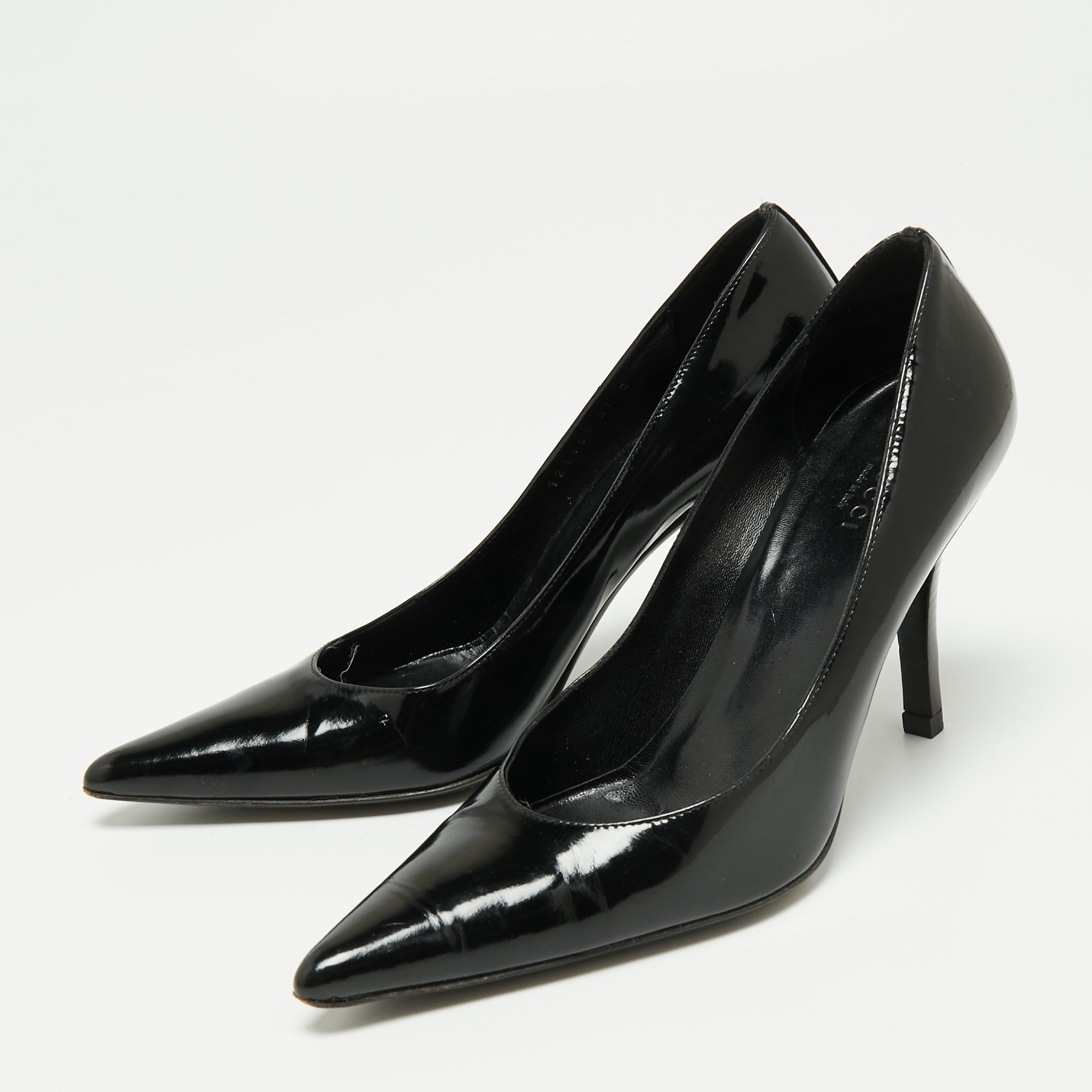 

Gucci Black Patent Leather Pointed Toe Pumps Size