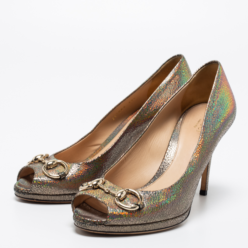 

Gucci Metallic Holographic Crackle Leather New Hollywood Horsebit Peep Toe Pumps Size