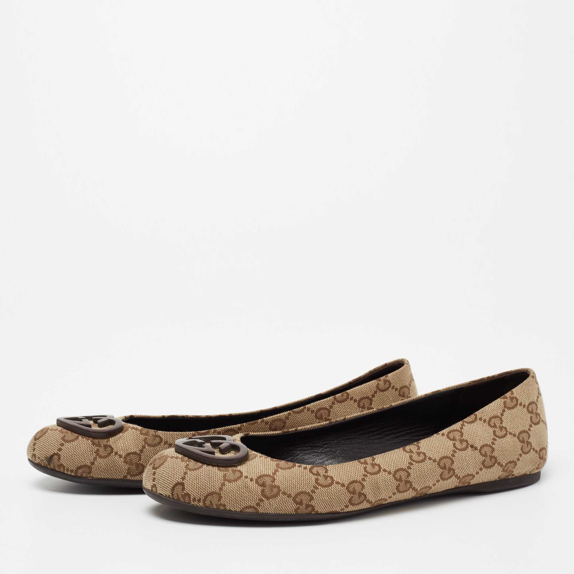 

Gucci Beige/Brown GG Canvas Ballet Flats Size