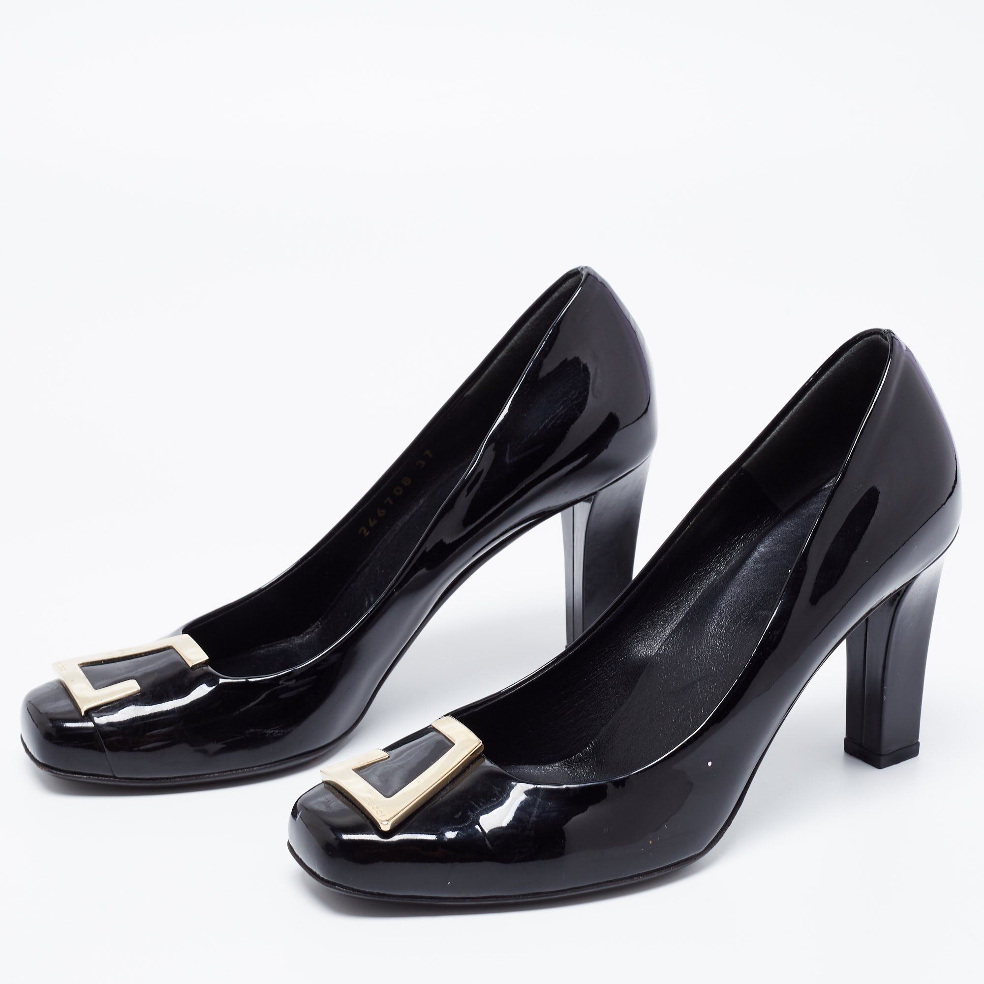 

Gucci Black Patent Leather Block Heel Pumps Size