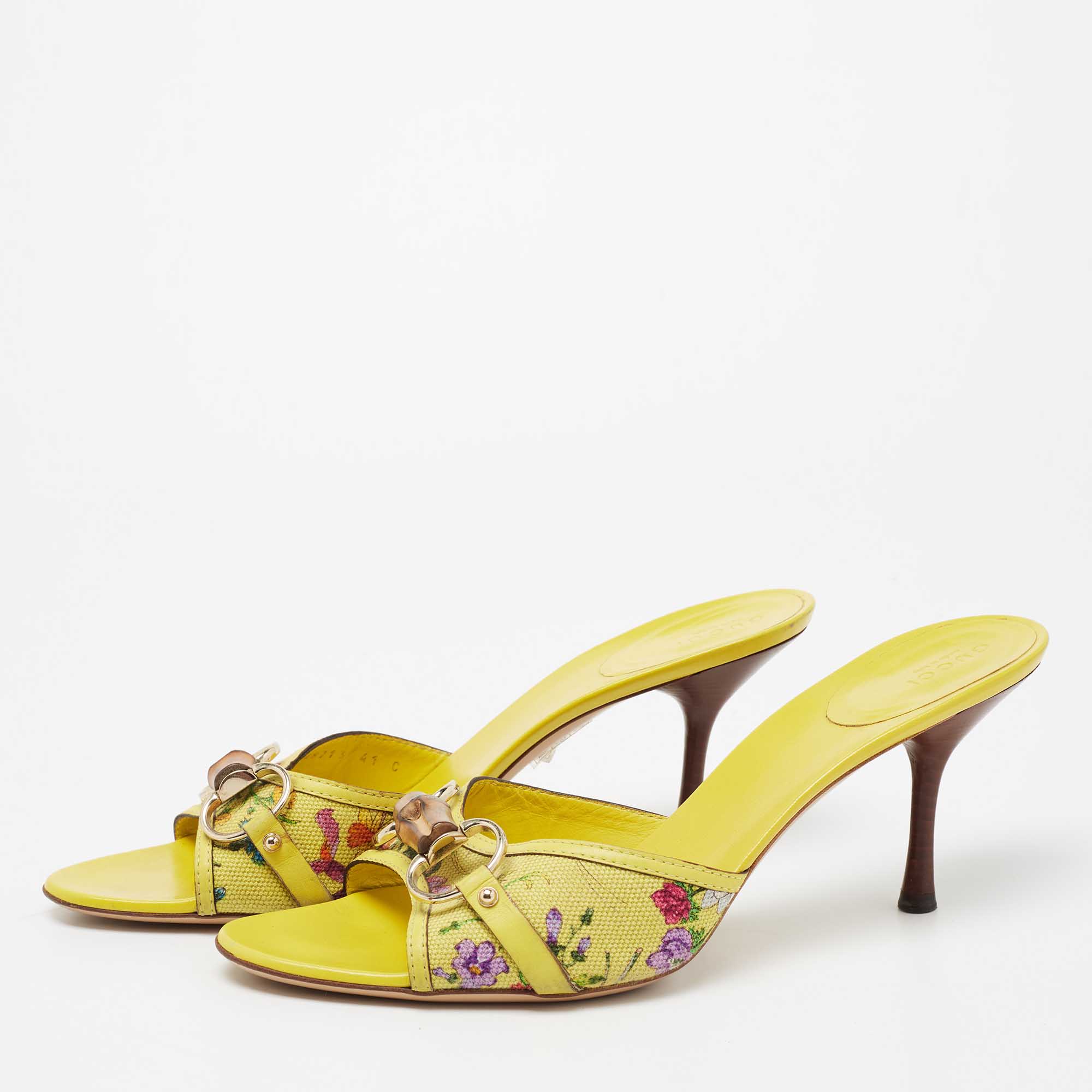 

Gucci Yellow Leather And Floral Print Canvas Bamboo Horsebit Slide Sandals Size