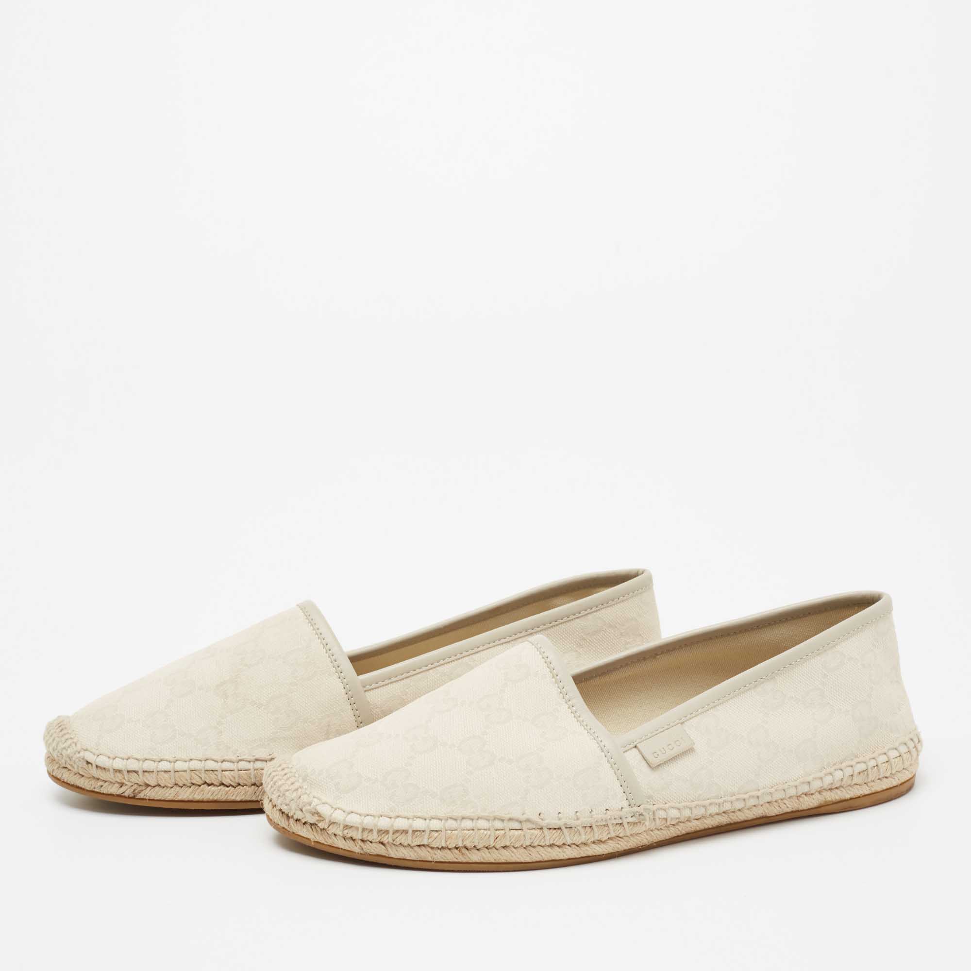 

Gucci Light Grey GG Canvas And Leather Espadrille Flats Size