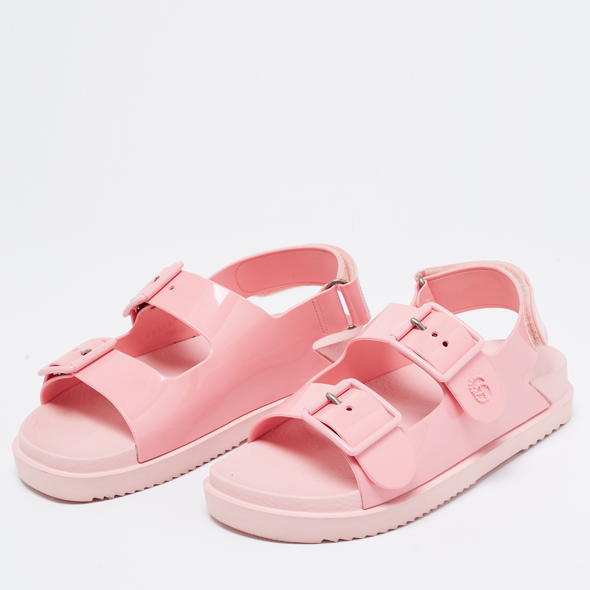 

Gucci Pink Rubber Isla Logo-Embossed Mule Sandals Size