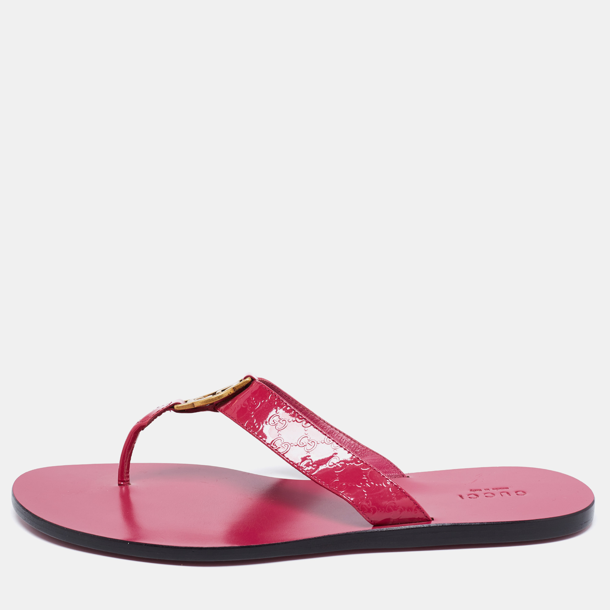 Pre Owned Gucci Fuchsia Microguccissima Patent Leather Interlocking GG Logo Thong Flat Sandals Size 38.5