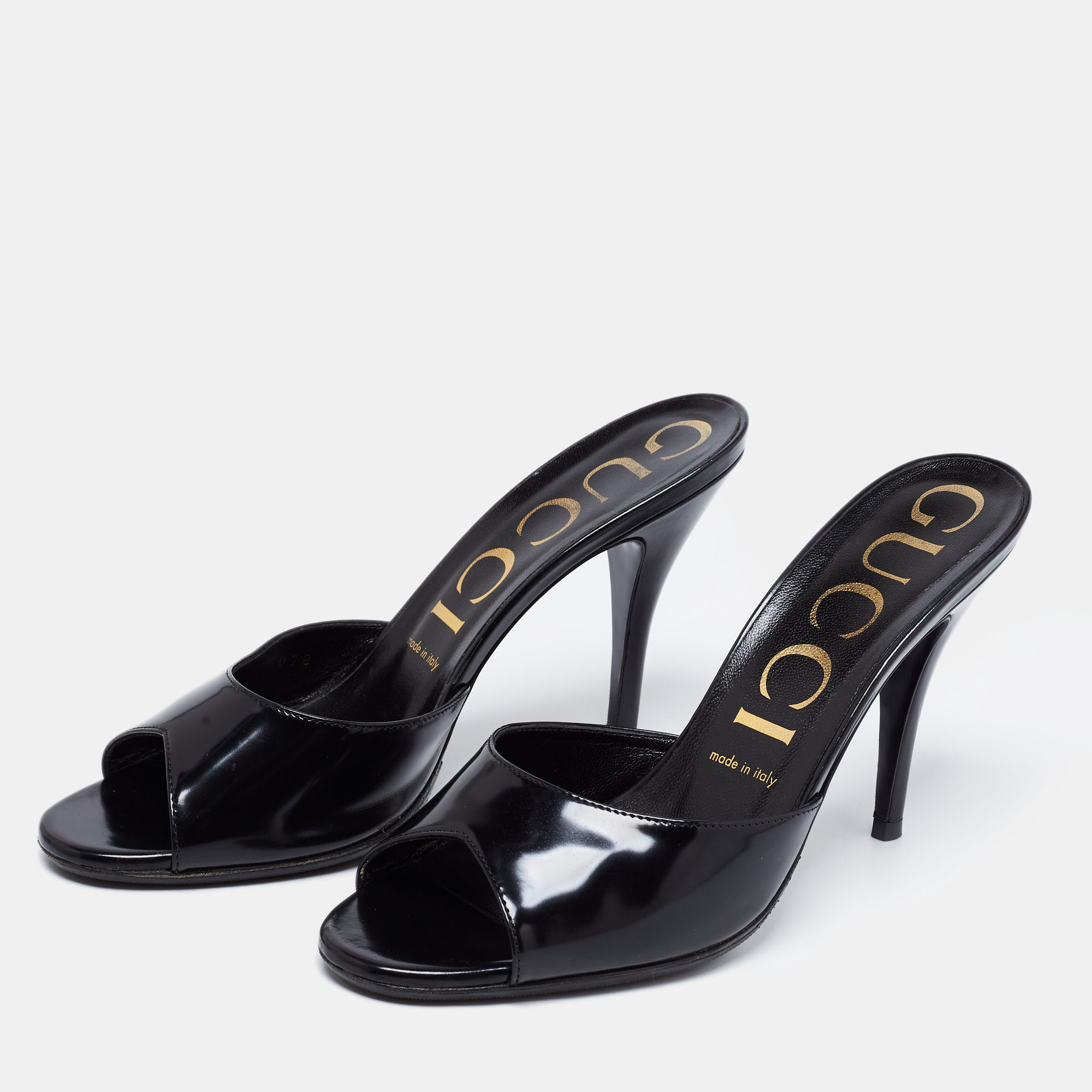 

Gucci Black Leather Slide Sandals Size