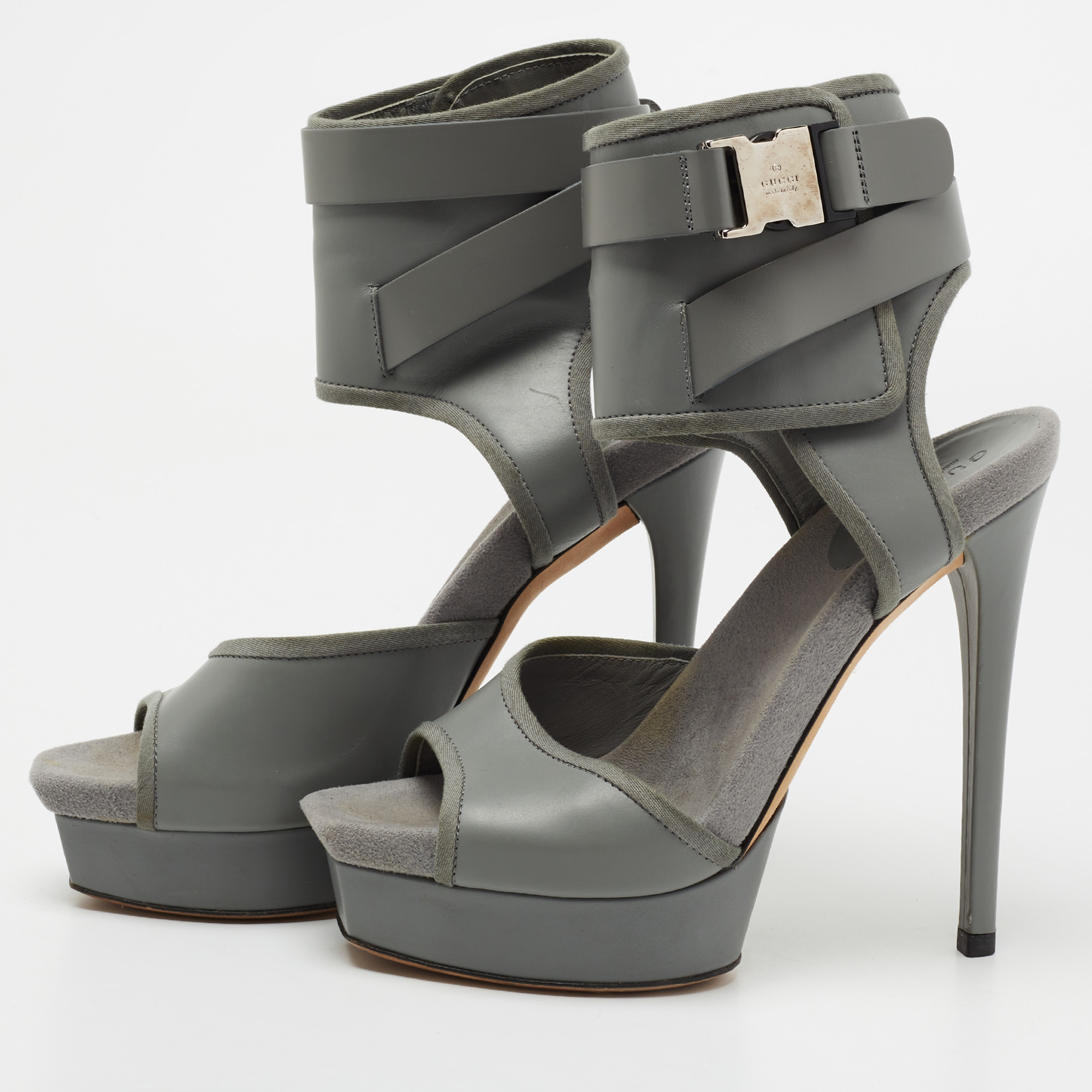 

Gucci Grey Leather and Fabric Trim Gail Ankle Cuff Platform Sandals Size