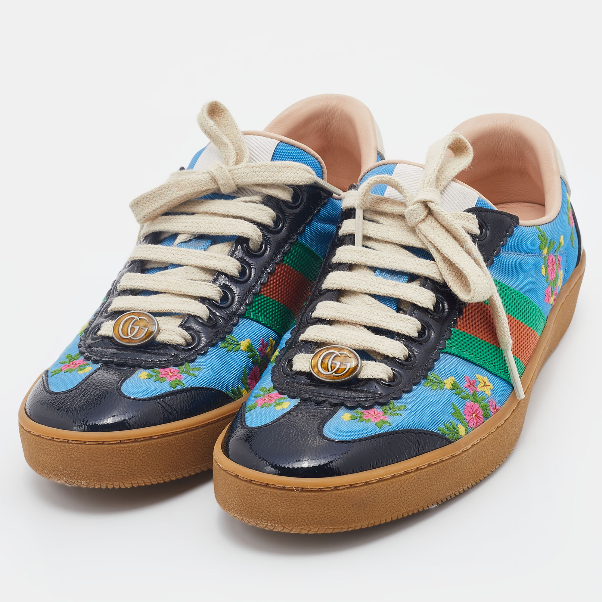 

Gucci Multicolor Floral Embroidered Fabric And Patent Leather Web Detail Low Top Sneakers Size