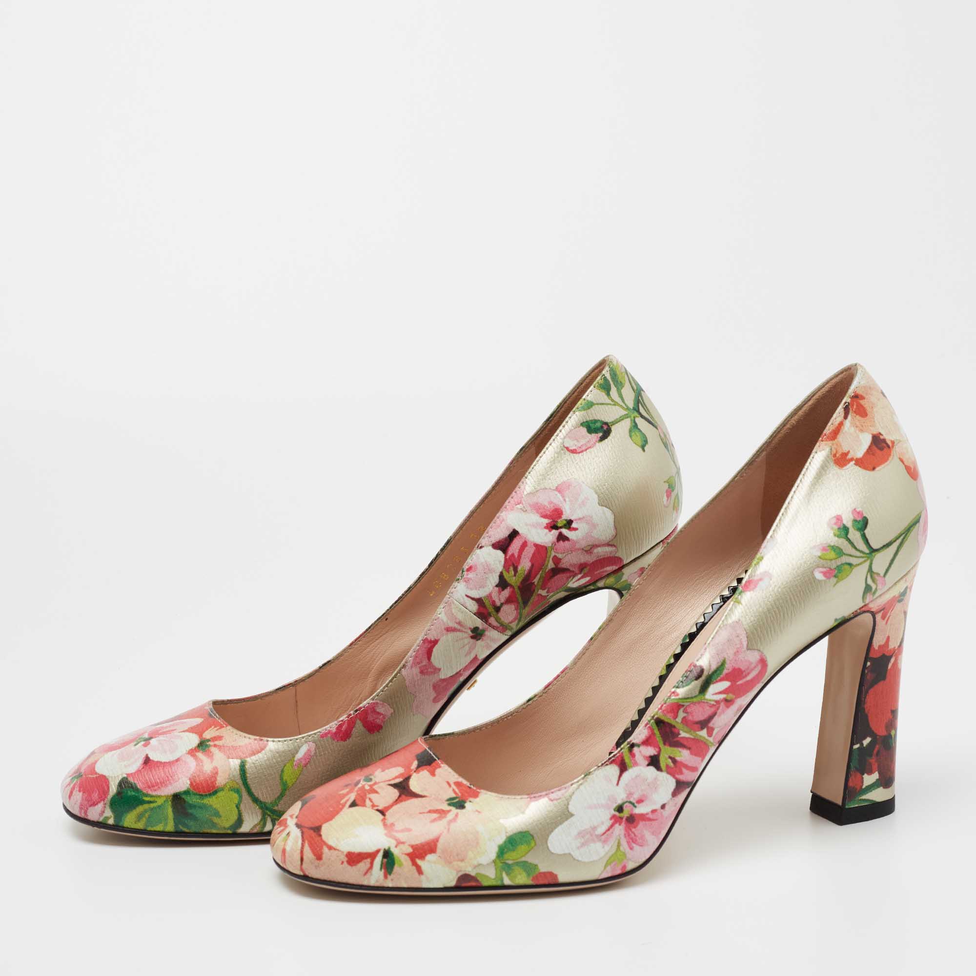 

Gucci Multicolor Floral Leather Marine Pumps Size