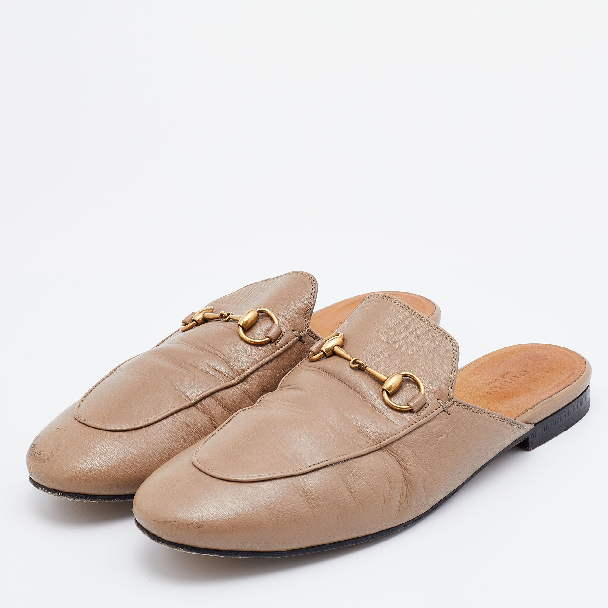 

Gucci Beige Leather Princetown Horsebit Flat Mules Size