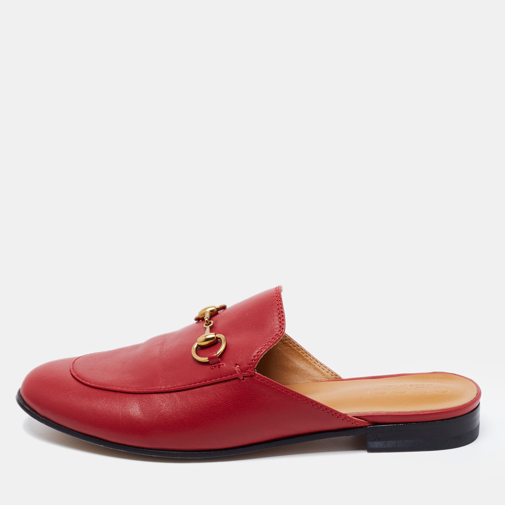 مملوكة مسبقًا Gucci Red Leather Princetown Horsebit Flat Mules Size 38