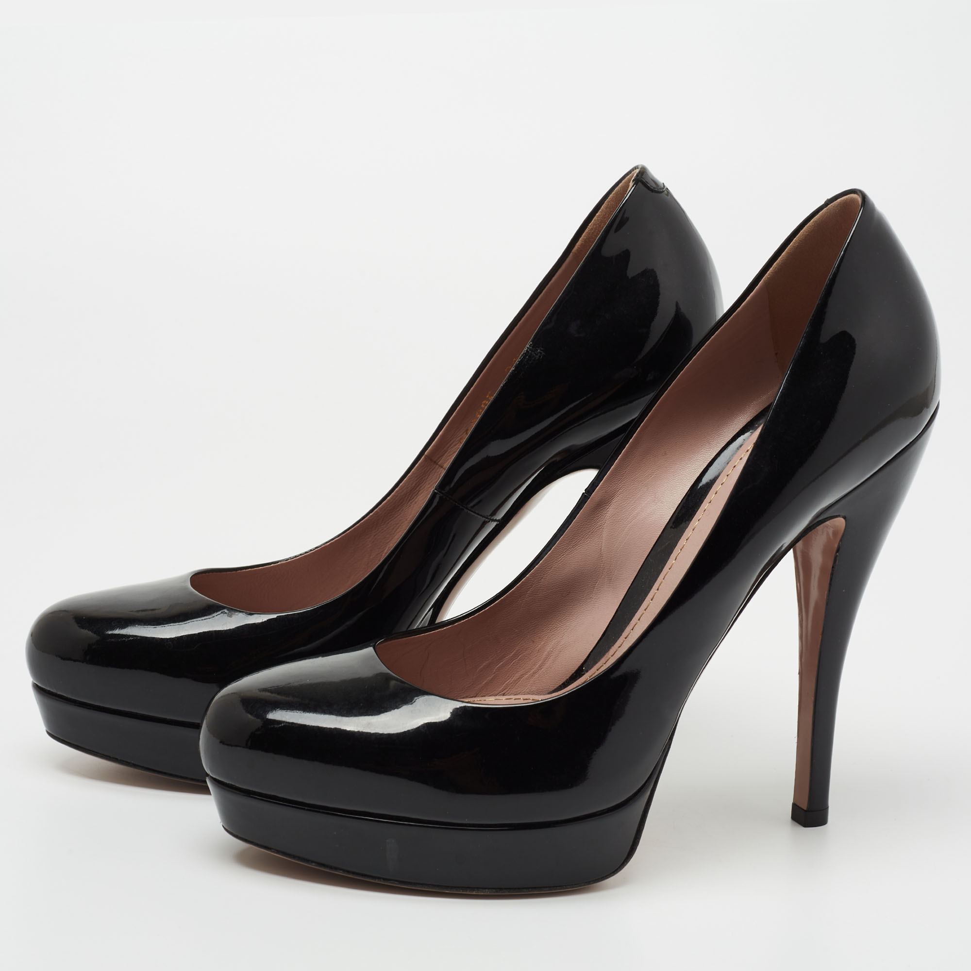 

Gucci Black Patent Leather Platform Pumps Size