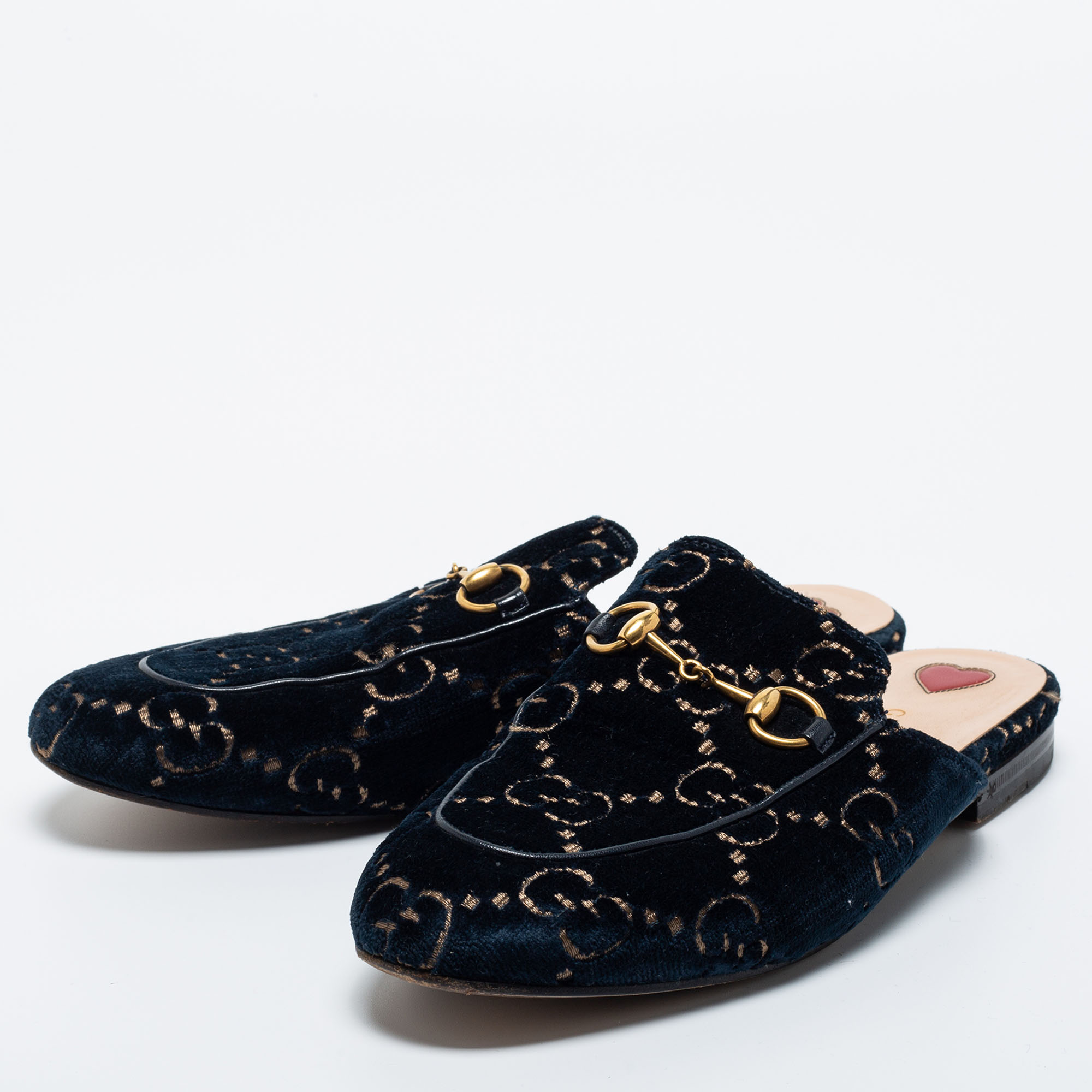 

Gucci Navy Blue Velvet GG Princetown Sandals Size