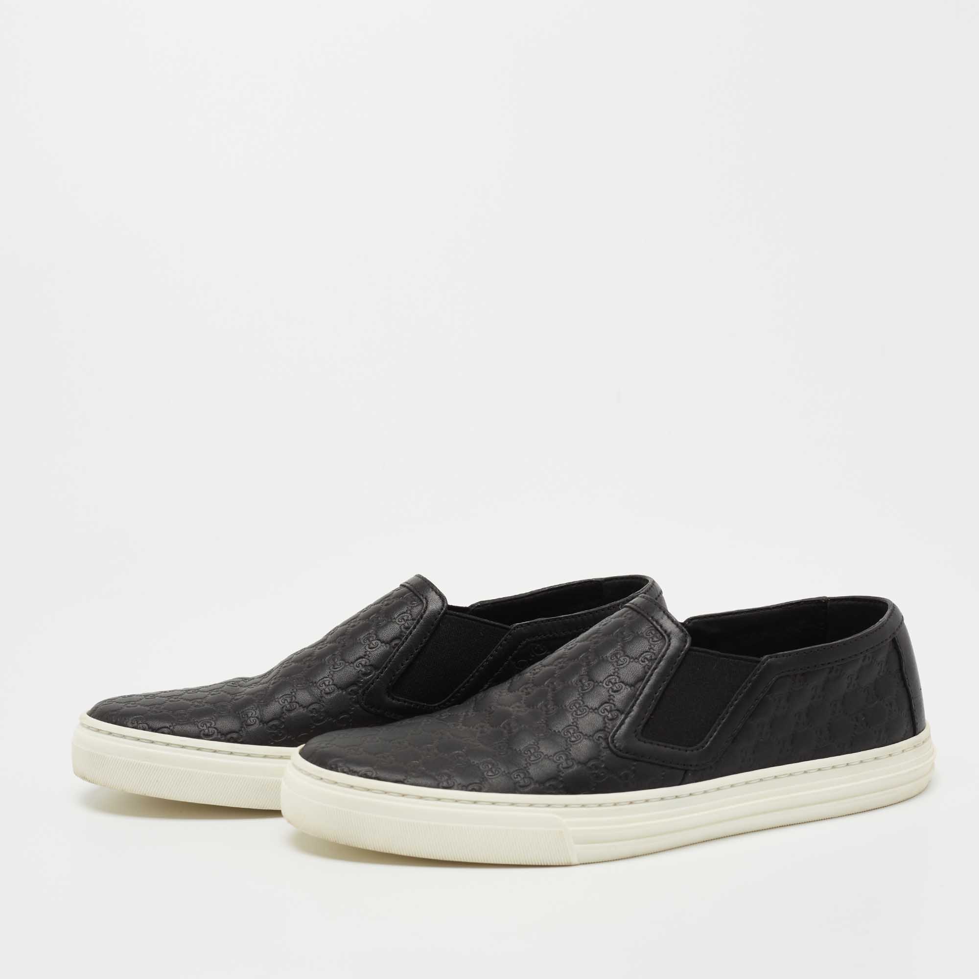 

Gucci Black Microguccissima Leather Slip On Sneakers Size