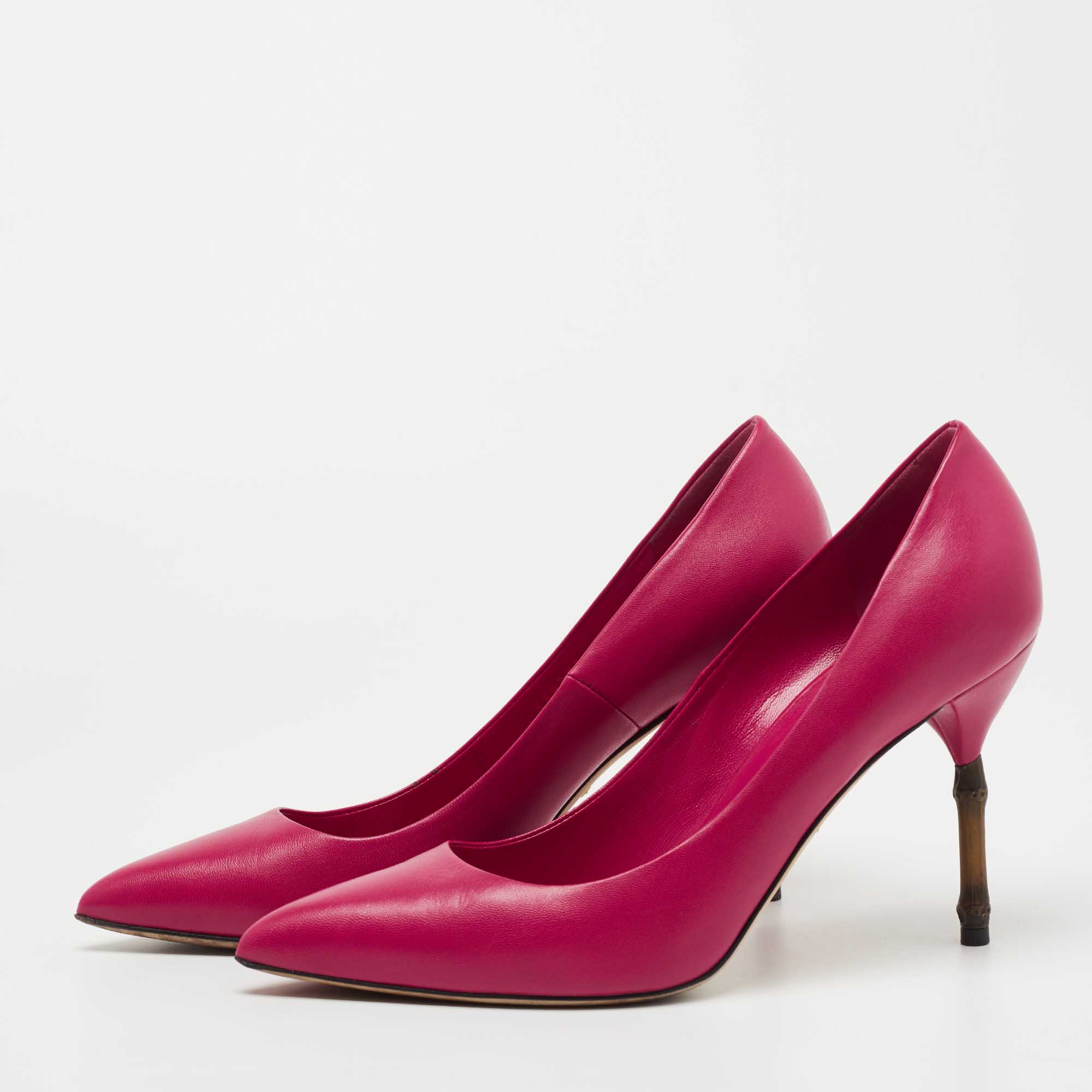 

Gucci Pink Leather Bamboo Heel Pumps Size