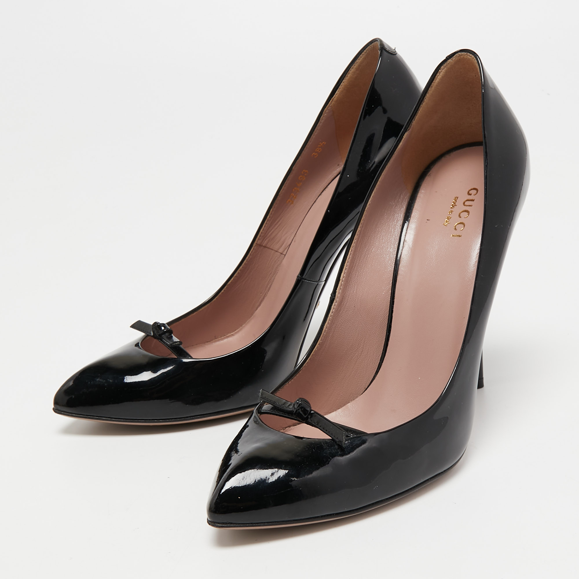 

Gucci Black Patent Leather Bow Pumps Size