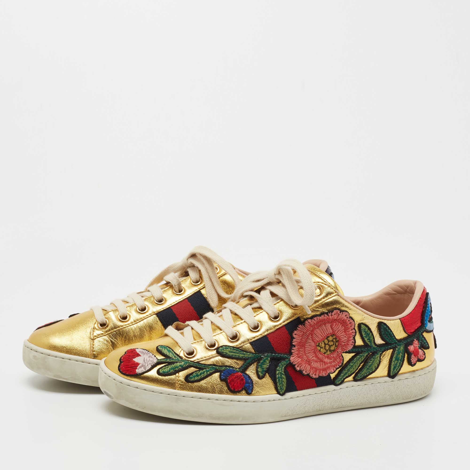 

Gucci Gold Python Embossed Leather and Leather Floral Embroidered Ace Low Top Sneakers Size