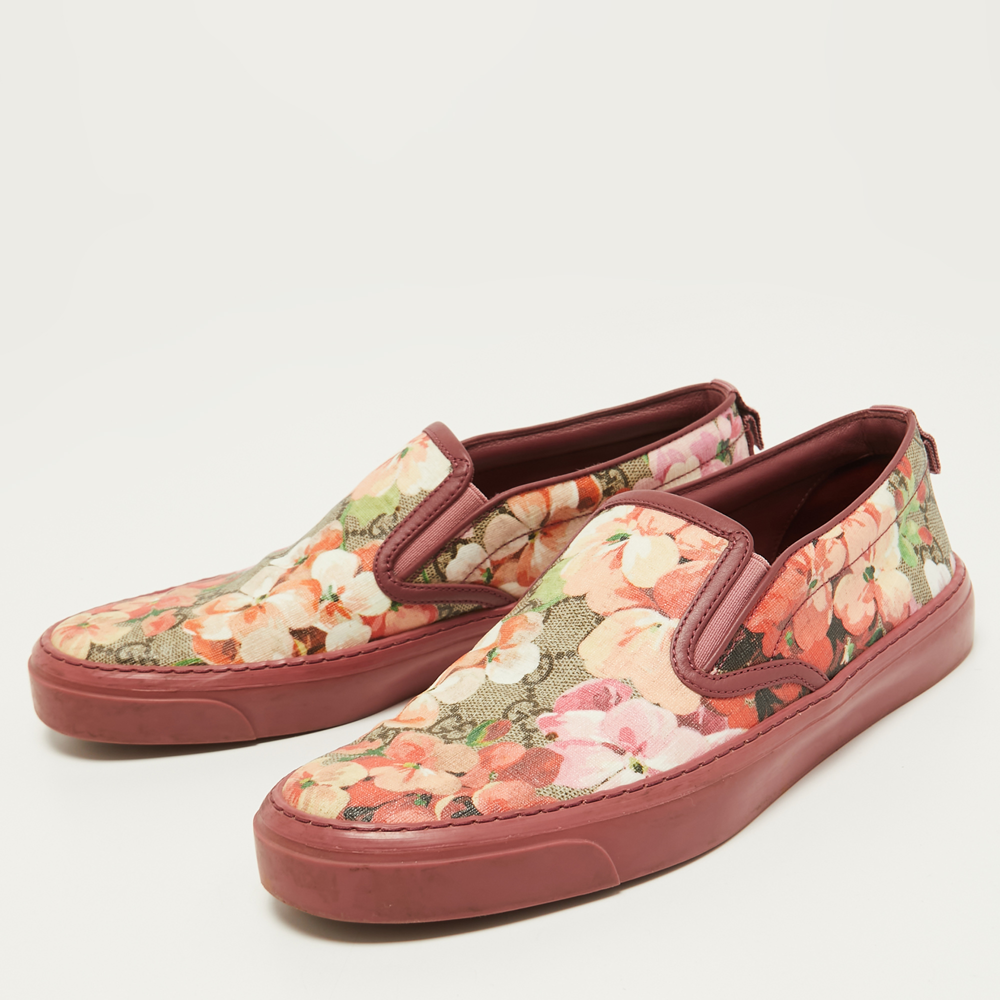 

Gucci Multicolor Canvas Bloom Slip On Sneakers Size