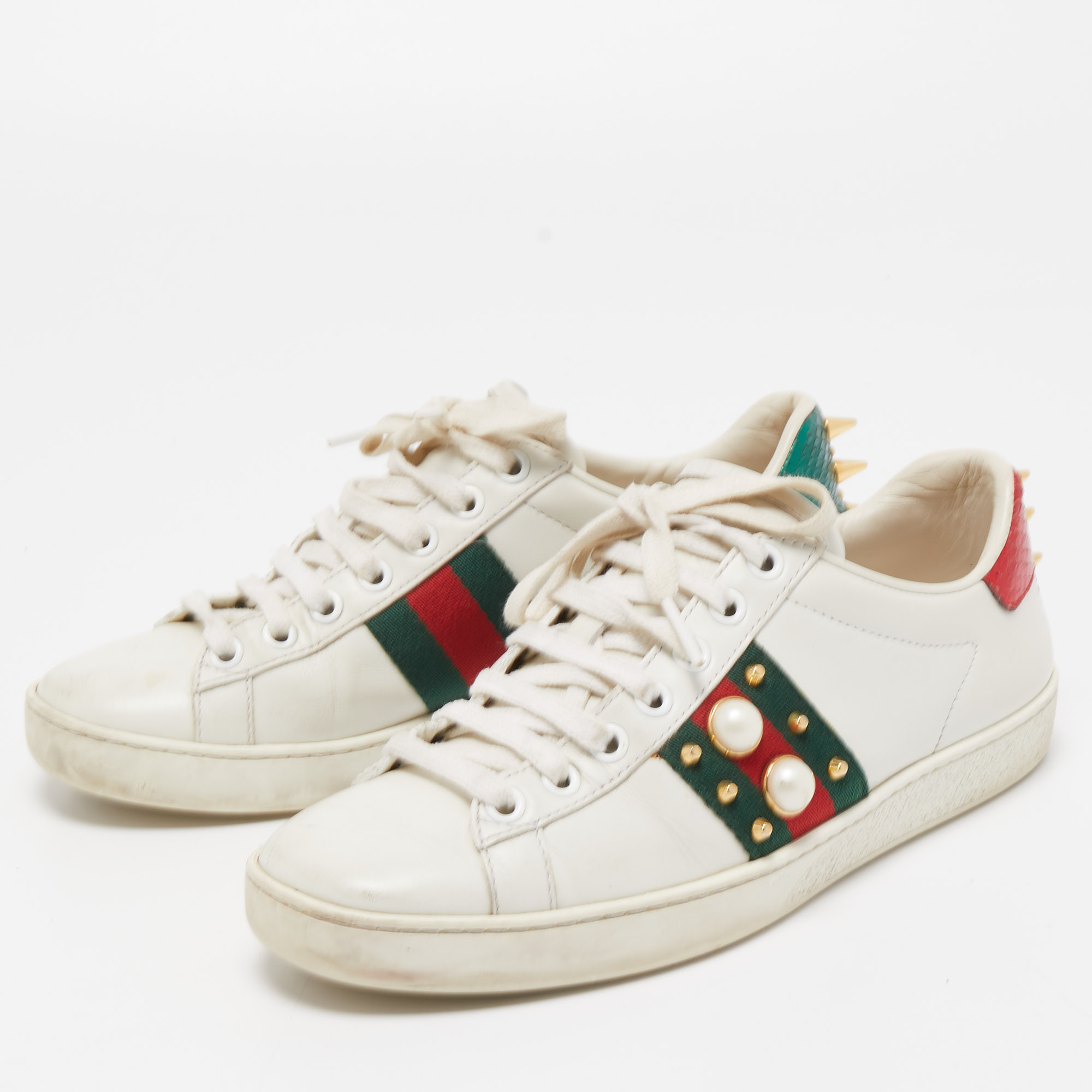 

Gucci White Leather Pearl Embellished and Studded Ace Sneakers Size