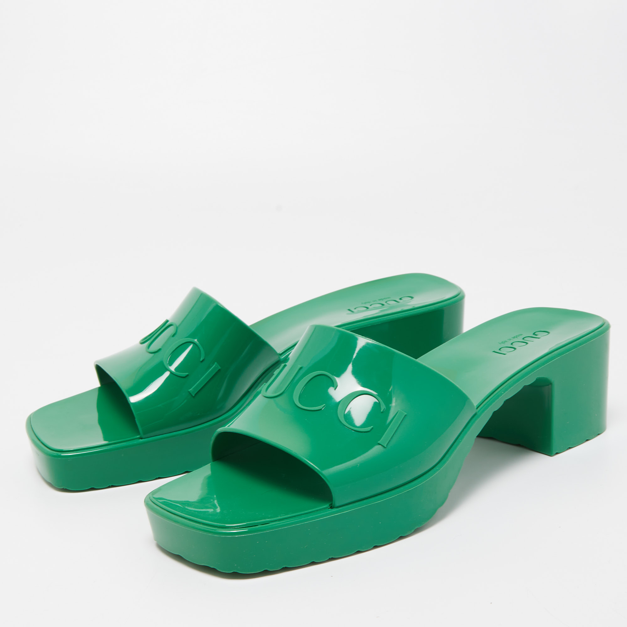 

Gucci Green Rubber Embossed Logo Block Heel Slide Sandals Size