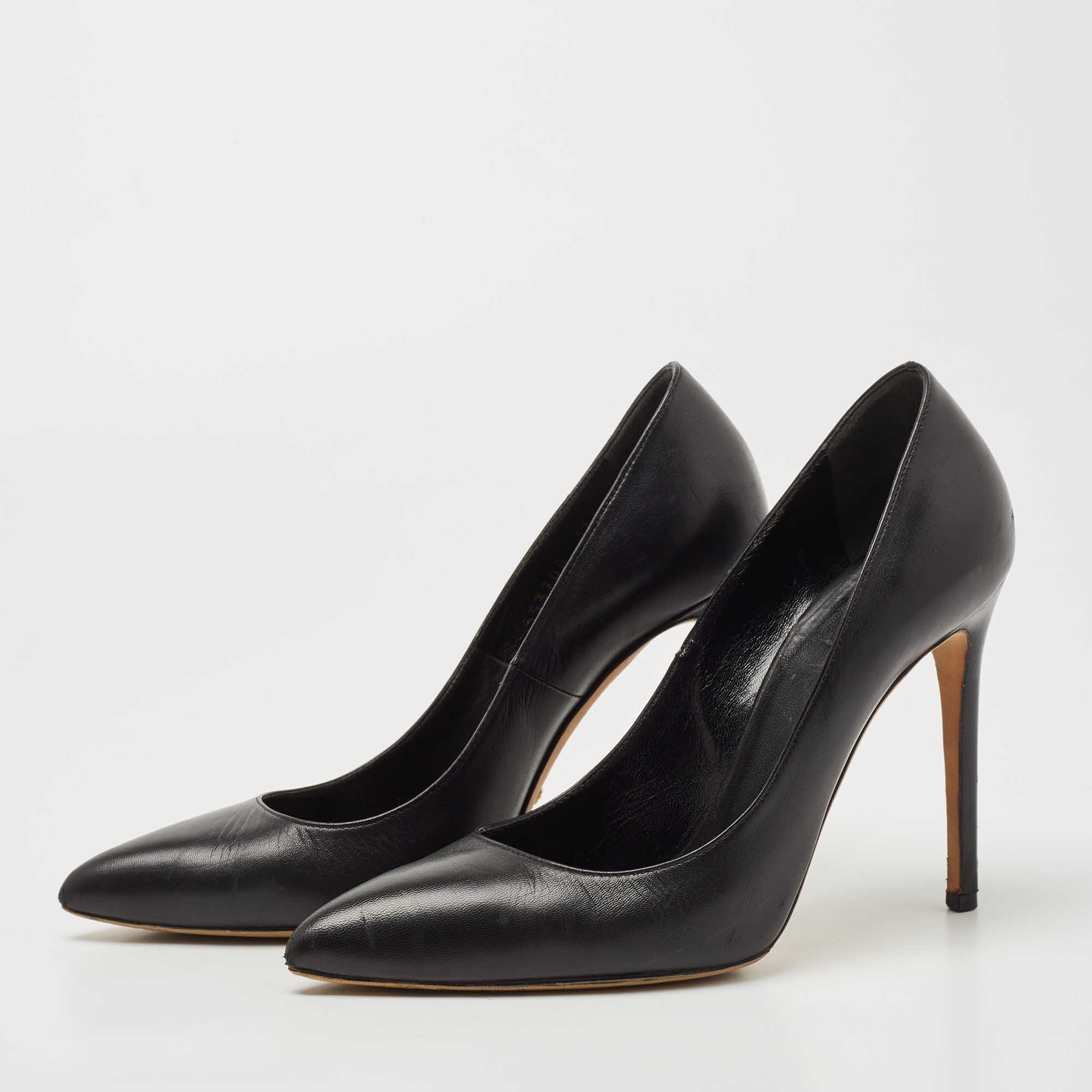 

Gucci Black Leather Pointed Toe Pumps Size