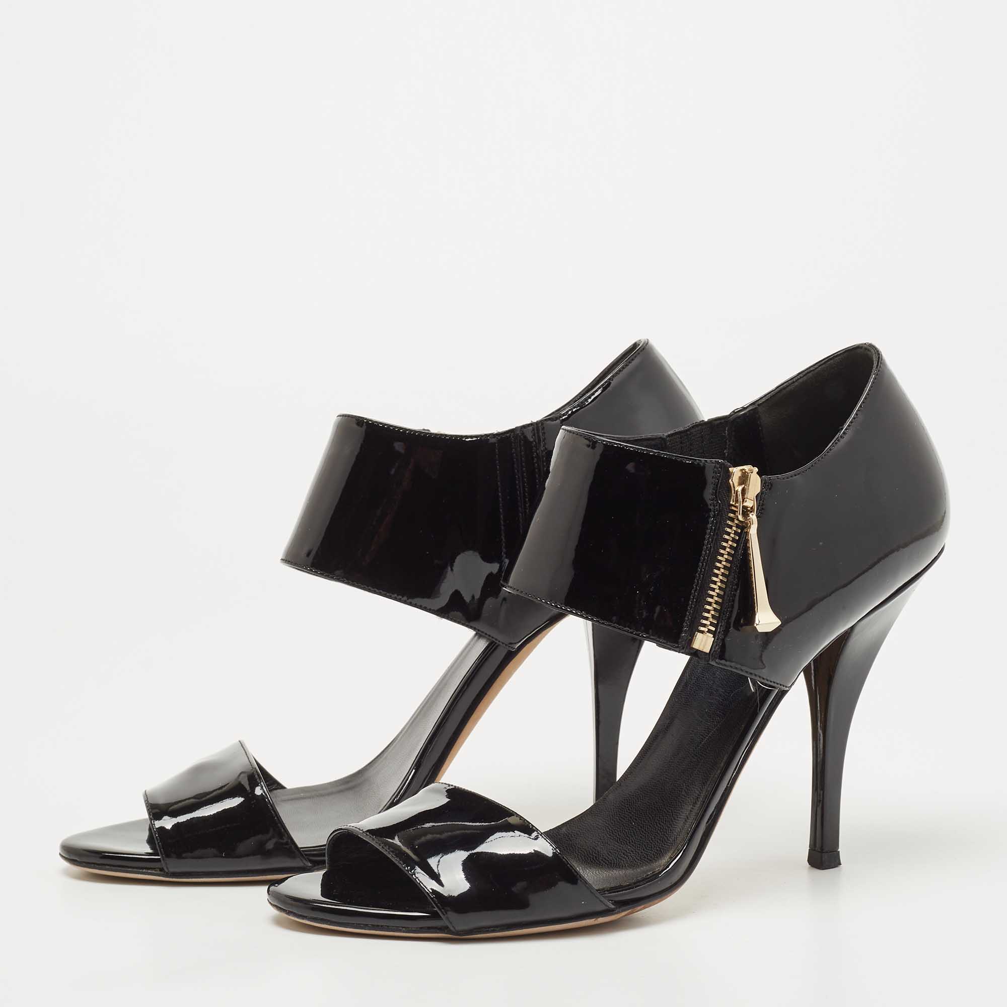 

Gucci Black Patent Leather Drew Ankle Strap Sandals Size