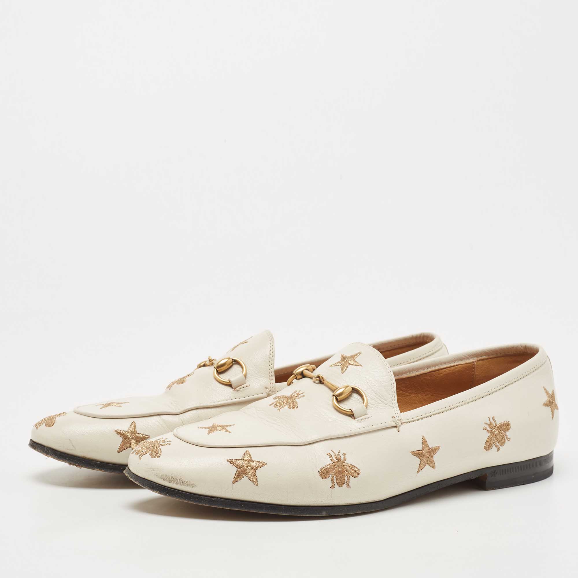 

Gucci Cream Leather Jordaan Embroidered Bee Horsebit Slip On Loafers Size