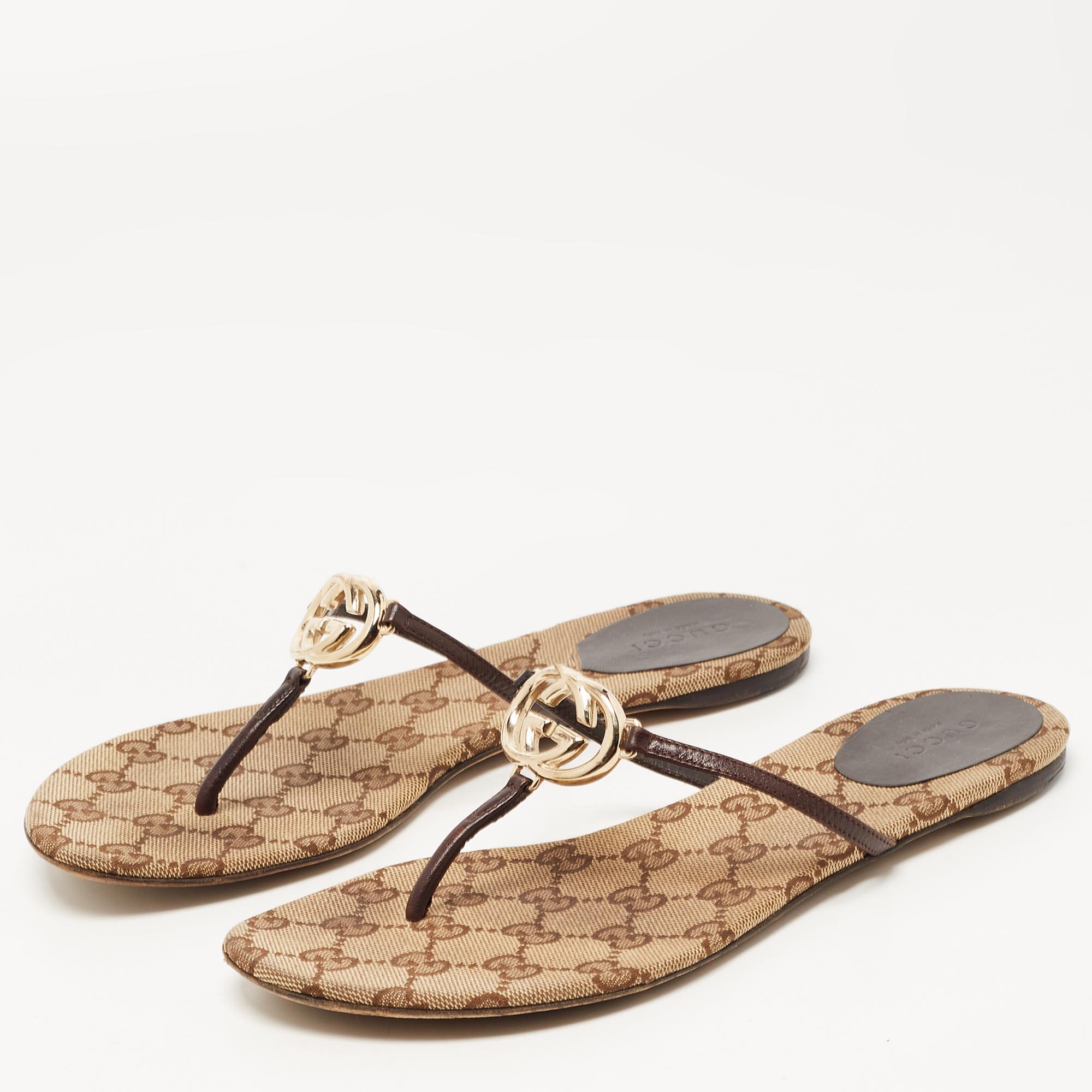 

Gucci Brown Leather GG Thong Flats Size