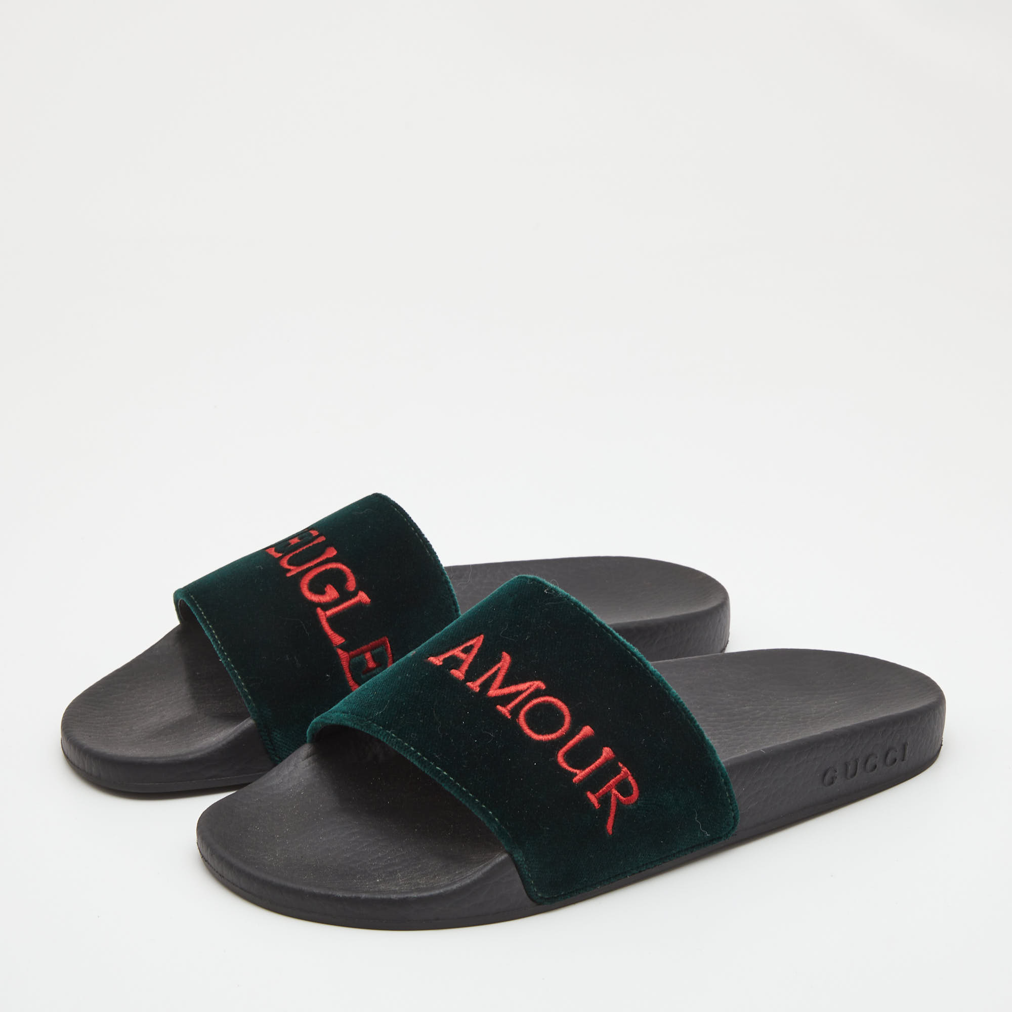 

Gucci Green Velvet Embroidered L'aveugle Par Amour Slides Size