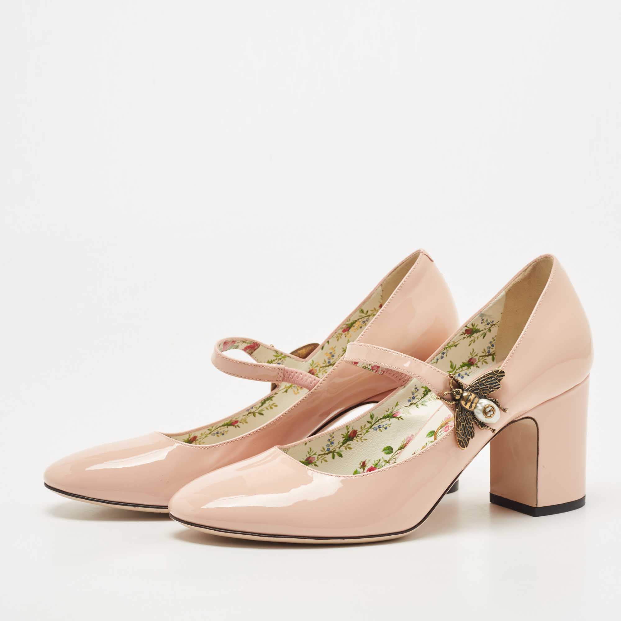 

Gucci Beige Patent Leather Lois Bee Mary Jane Block Heel Pumps Size