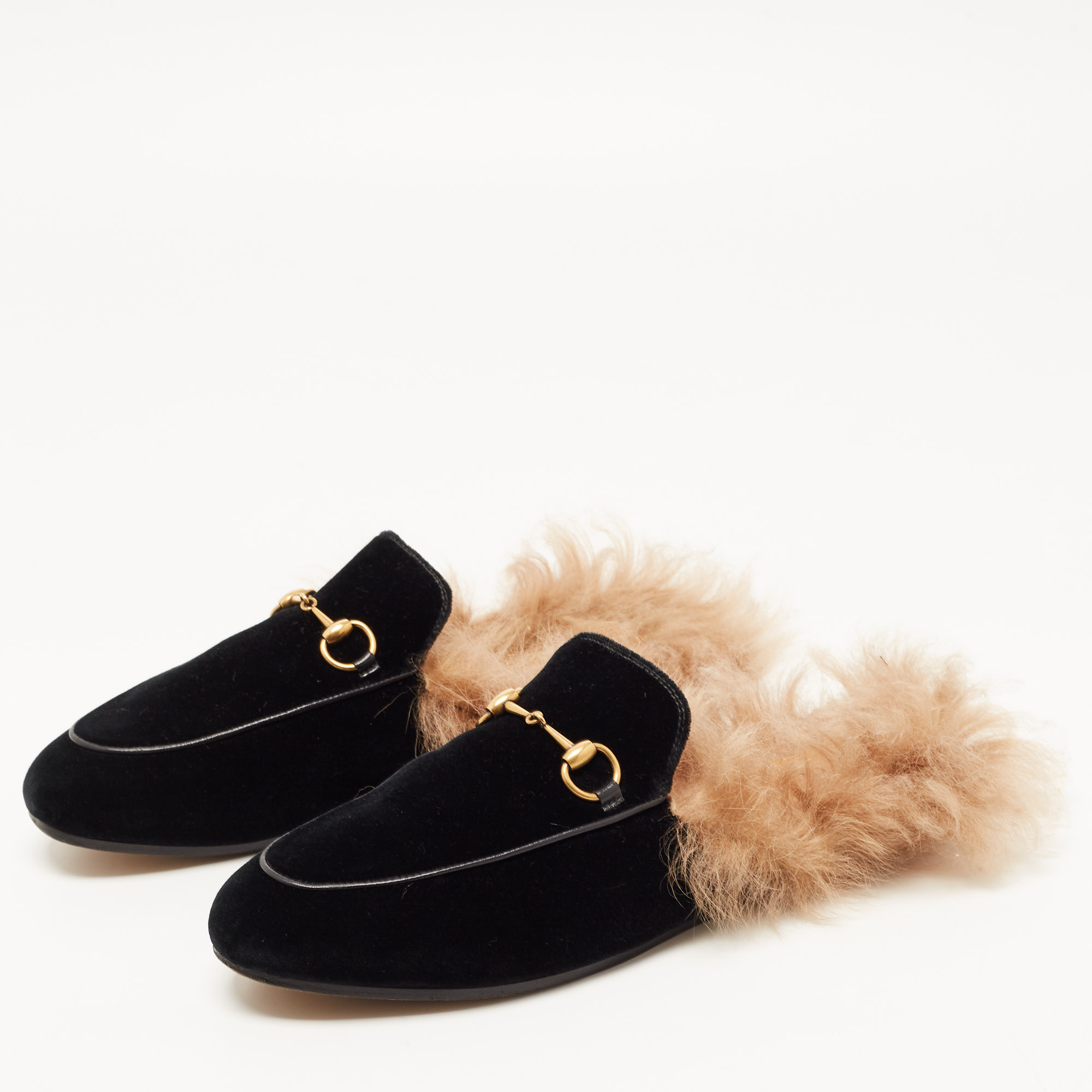 

Gucci Black Velvet and Fur Princetown Flat Mules Size