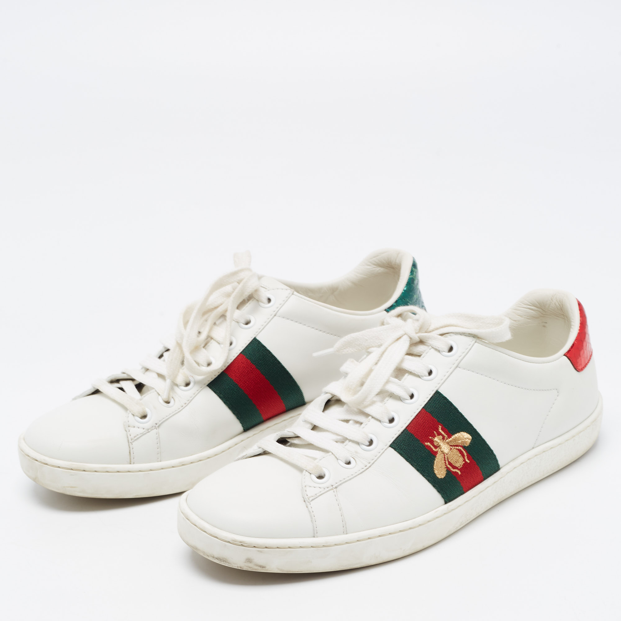 

Gucci White Leather Embroidered Bee Sneakers Size