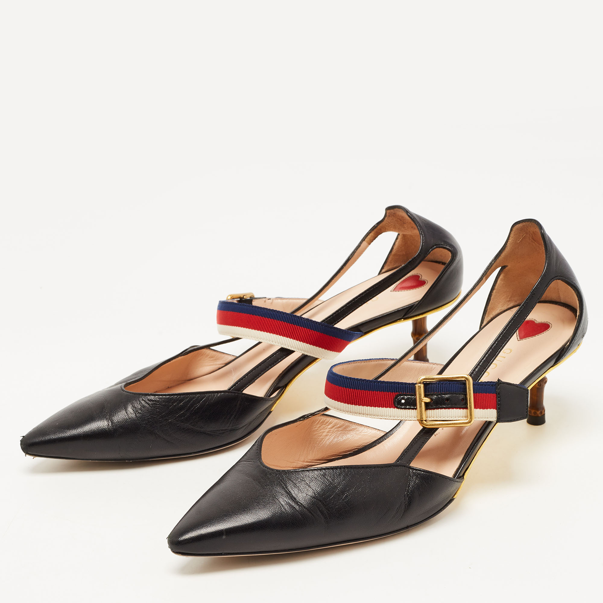 

Gucci Black Leather Buckle Unia Pumps Size