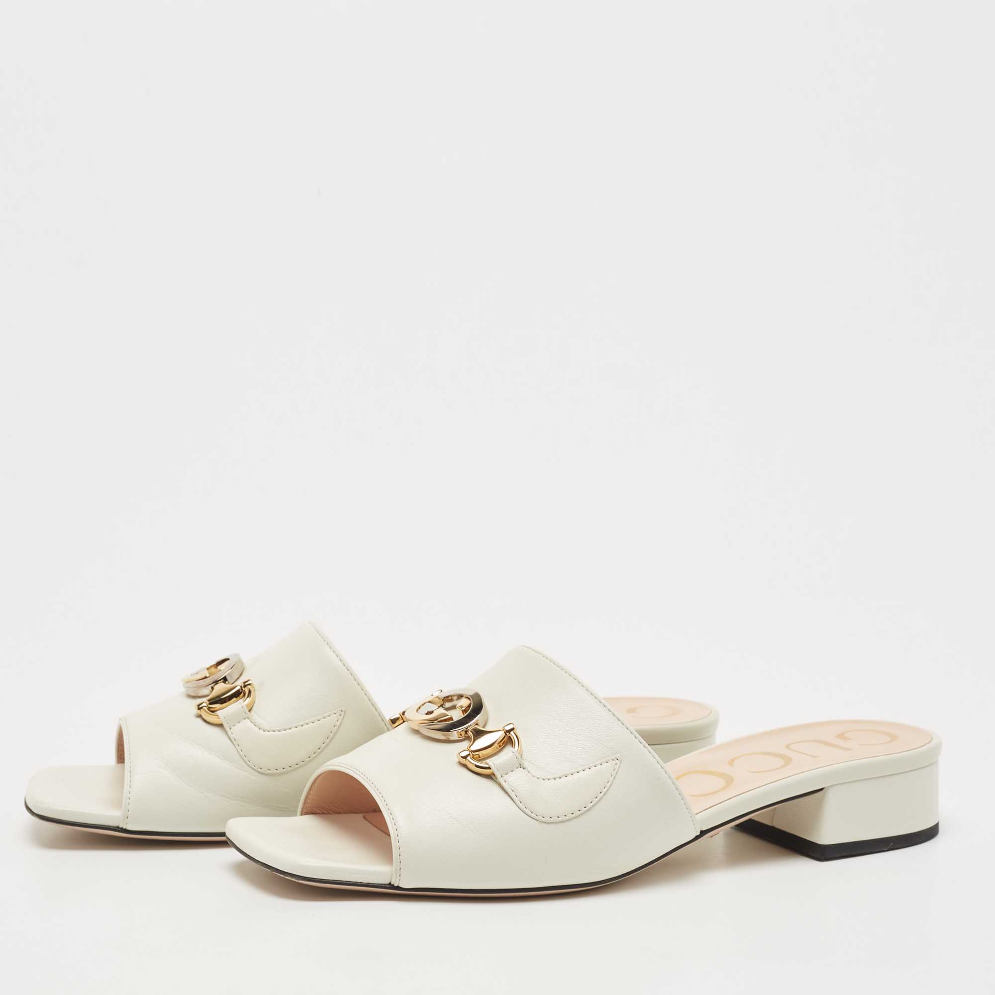 

Gucci Cream Leather Zumi Interlocking G Horsebit Slides Size, White