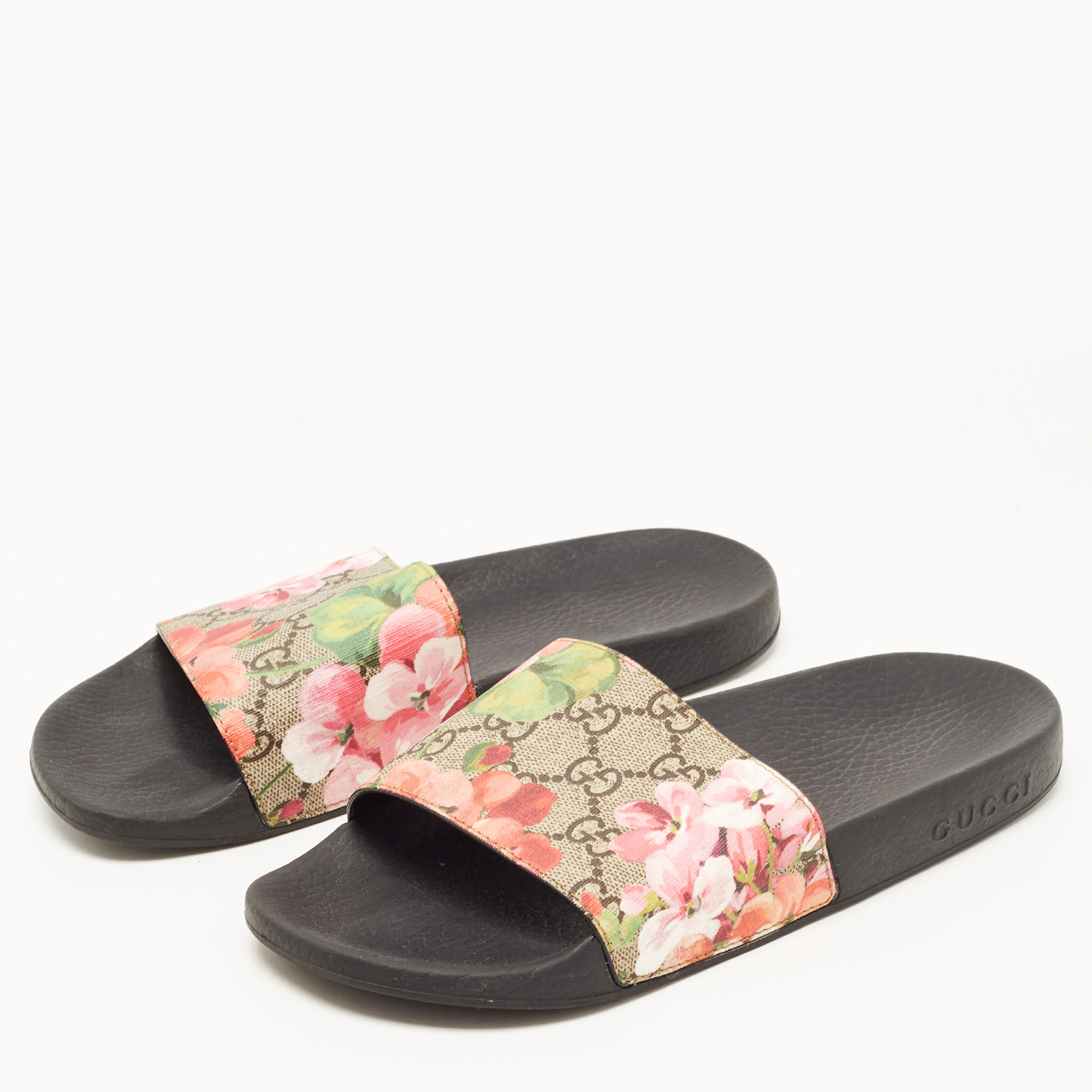 

Gucci Brown/Beige GG Bloom Print Supreme Canvas Flat Slides Size