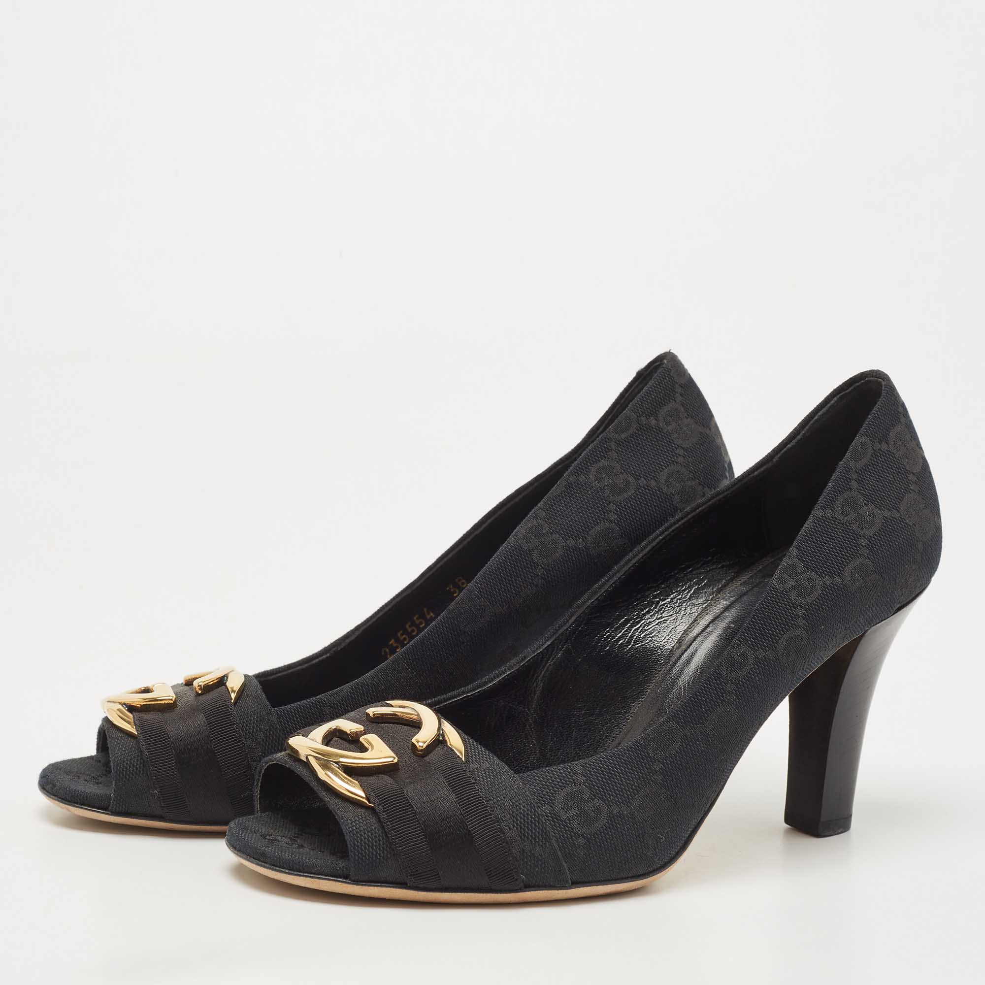 

Gucci Black GG Canvas Interlocking G Buckle Open Toe Pumps Size