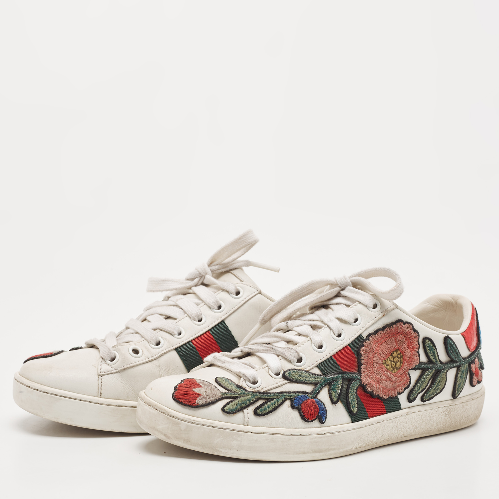 

Gucci White Leather Floral Embroidered Ace Sneakers Size