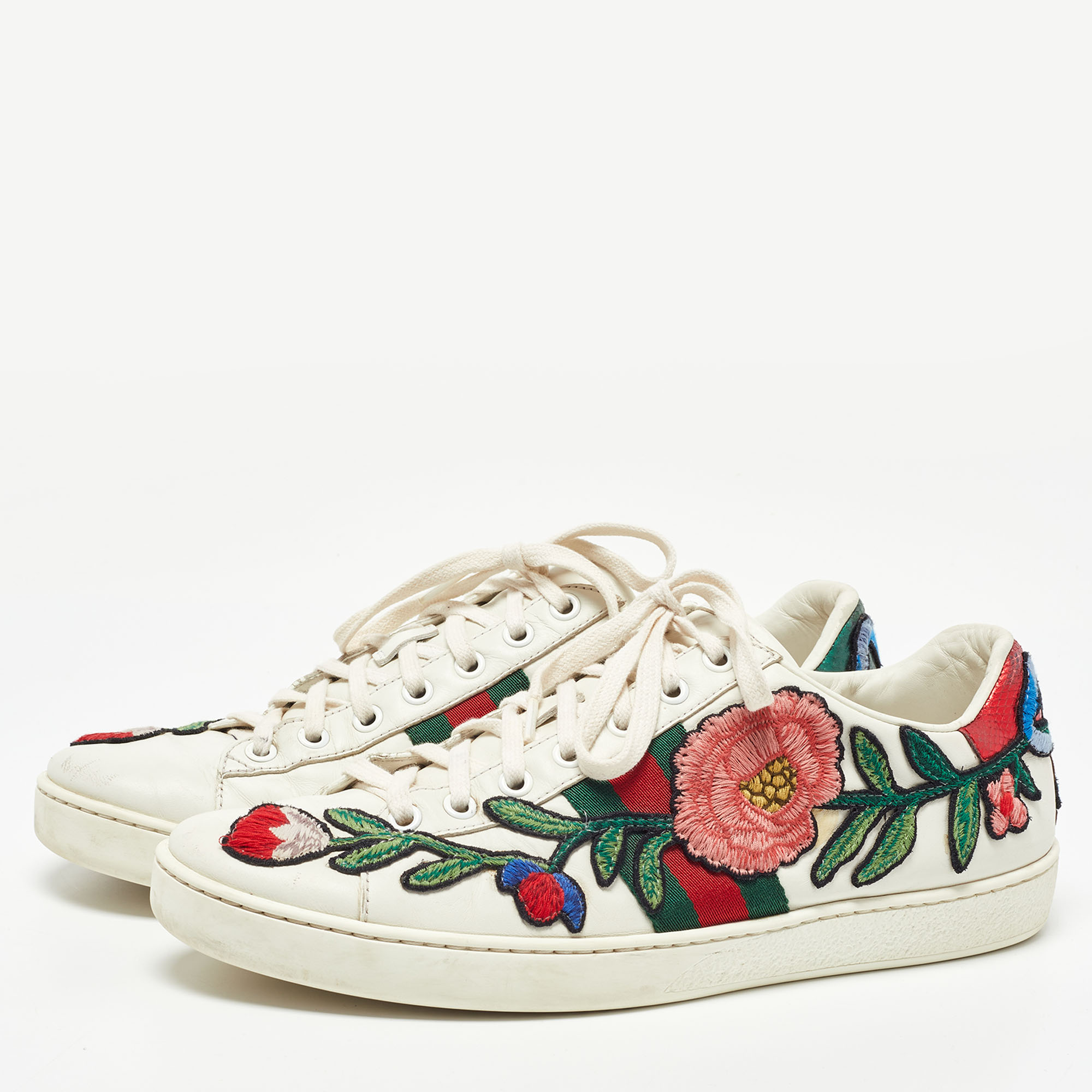 

Gucci White Leather Floral Embroidered Ace Sneakers Size